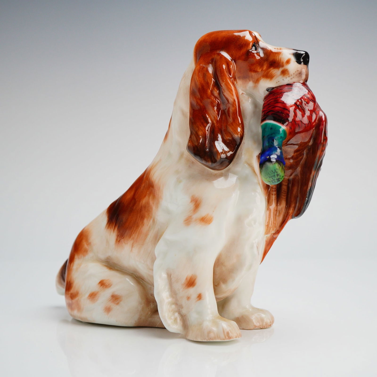 Royal Doulton Bone China Cocker Spaniel Figurine with Game Bird (1 of 4)