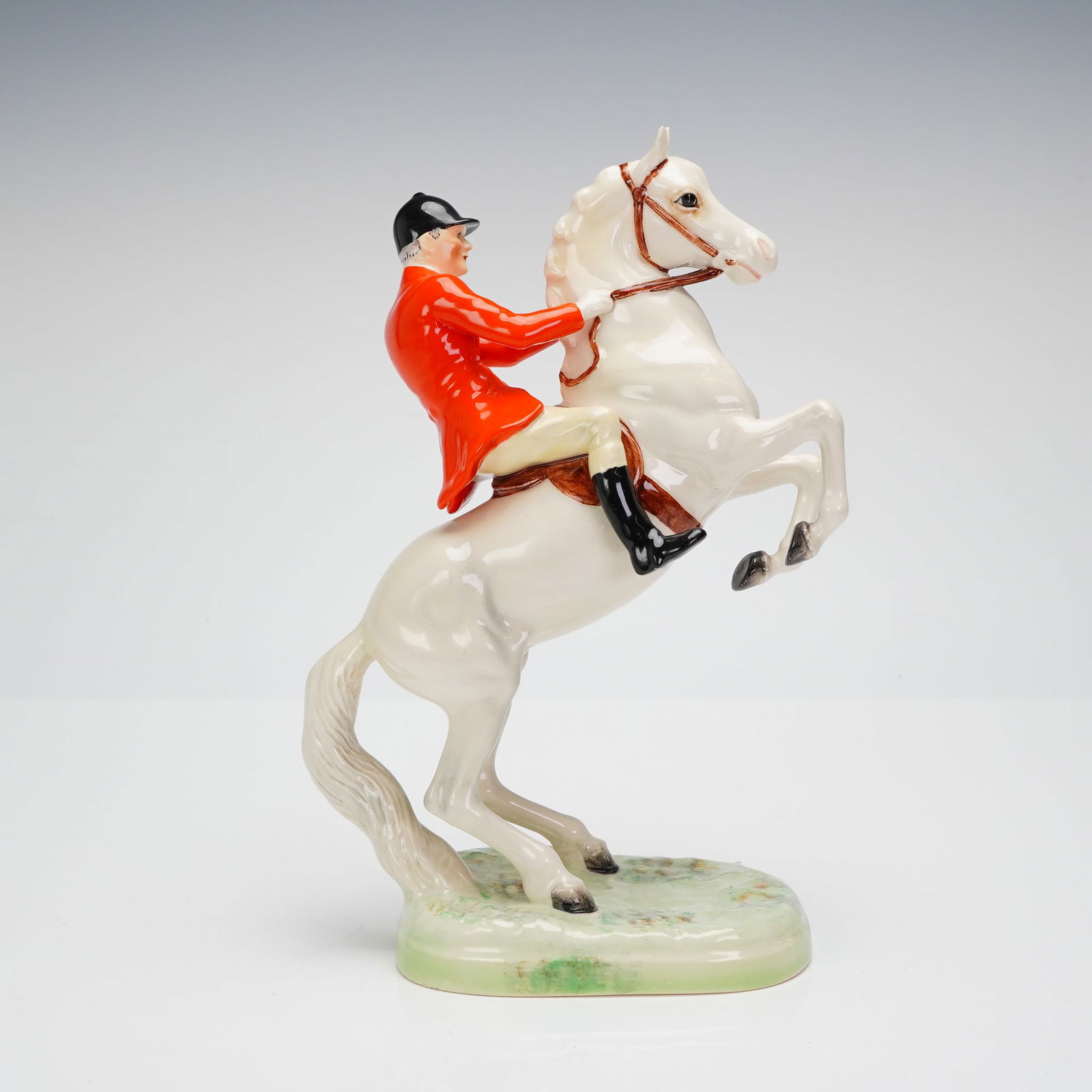 Beswick Ceramic Figurine Huntsman on Rearing Horse Model 868 (1 of 4)