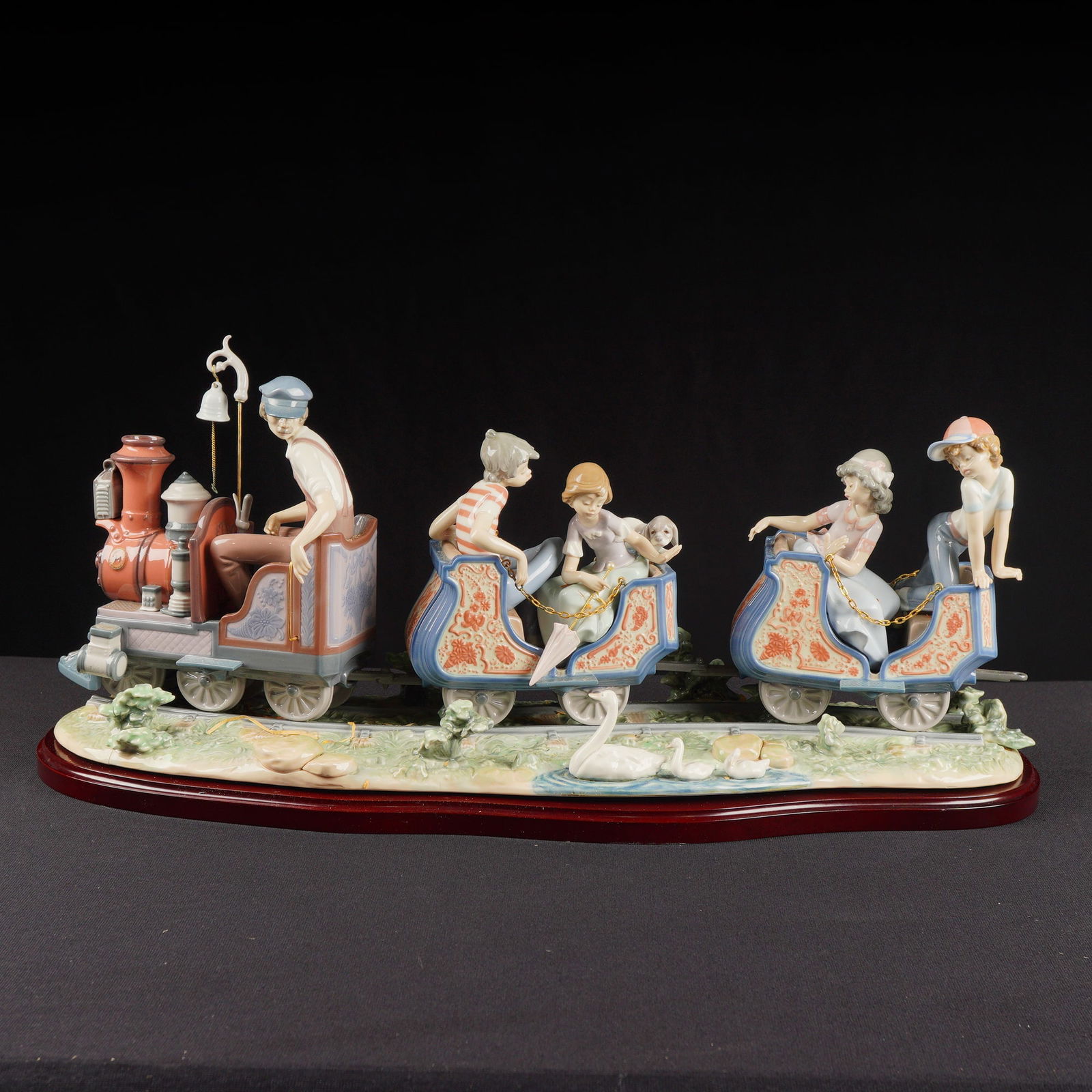 Lladro Circus Train At the Fair Model 1517 w/ Base & Box (1 of 7)