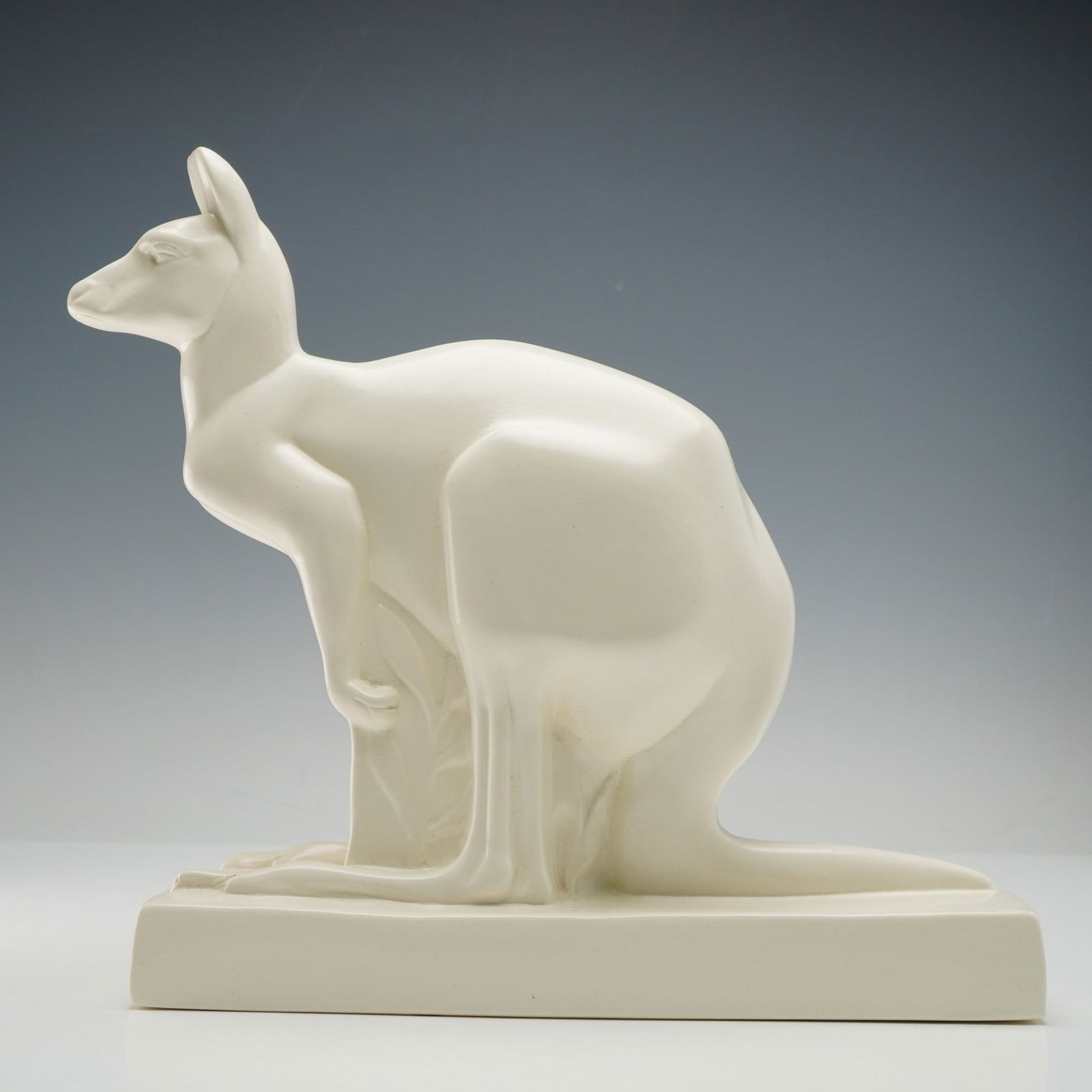 Wedgwood Etruria by John Skeaping White Art Deco Kangaroo Figurine (1 of 5)