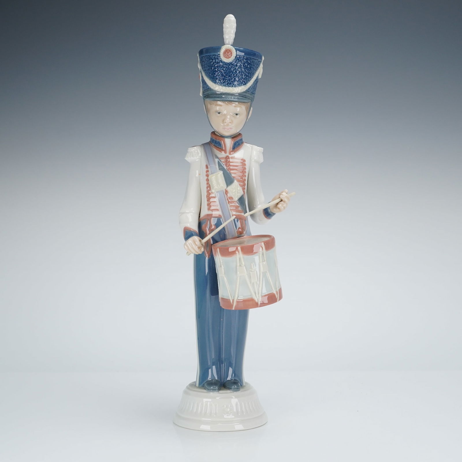 Lladro Porcelain Figurine Drummer Boy 01005403 (1 of 4)