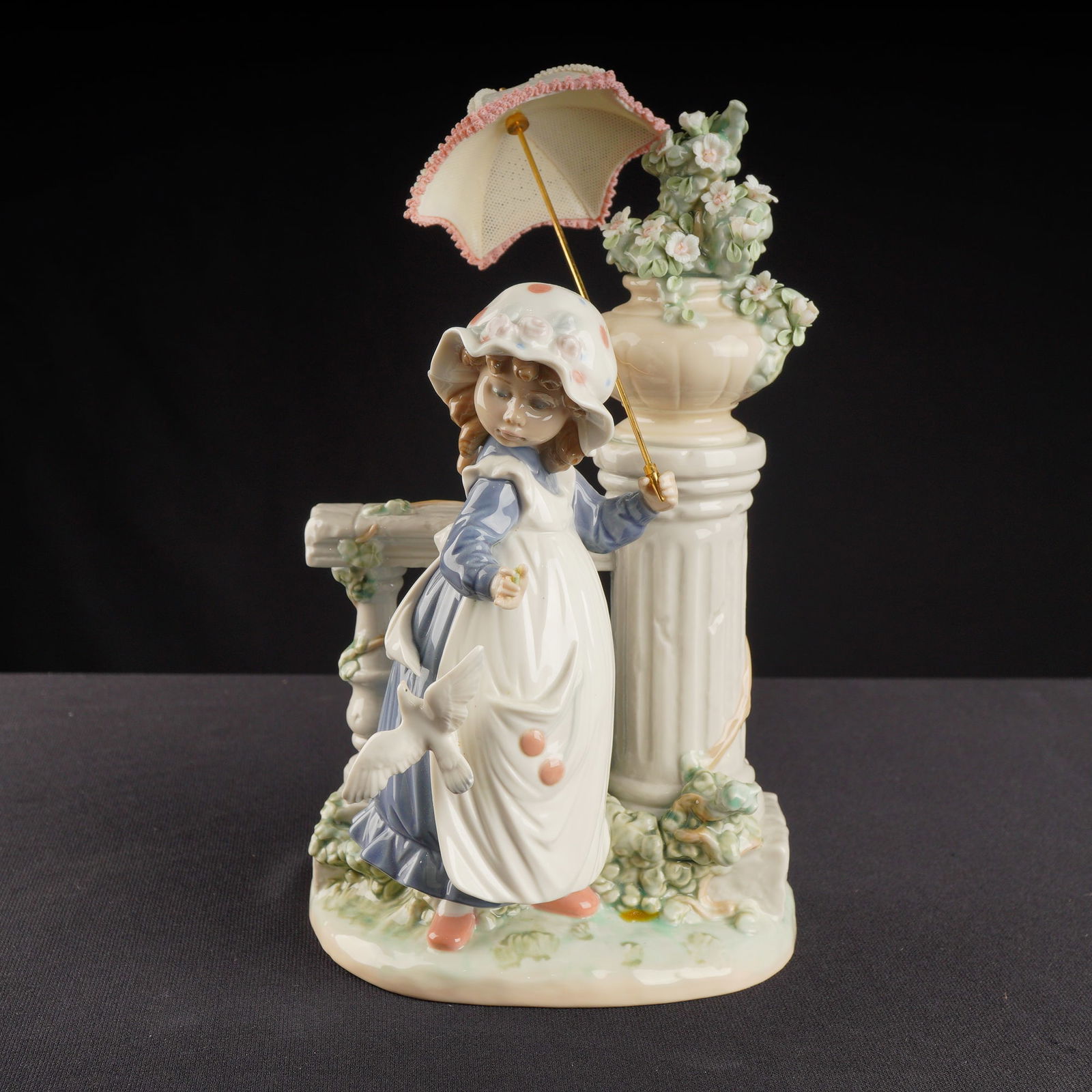 Lladro Porcelain Figurine Glorious Spring 01005284 (1 of 7)
