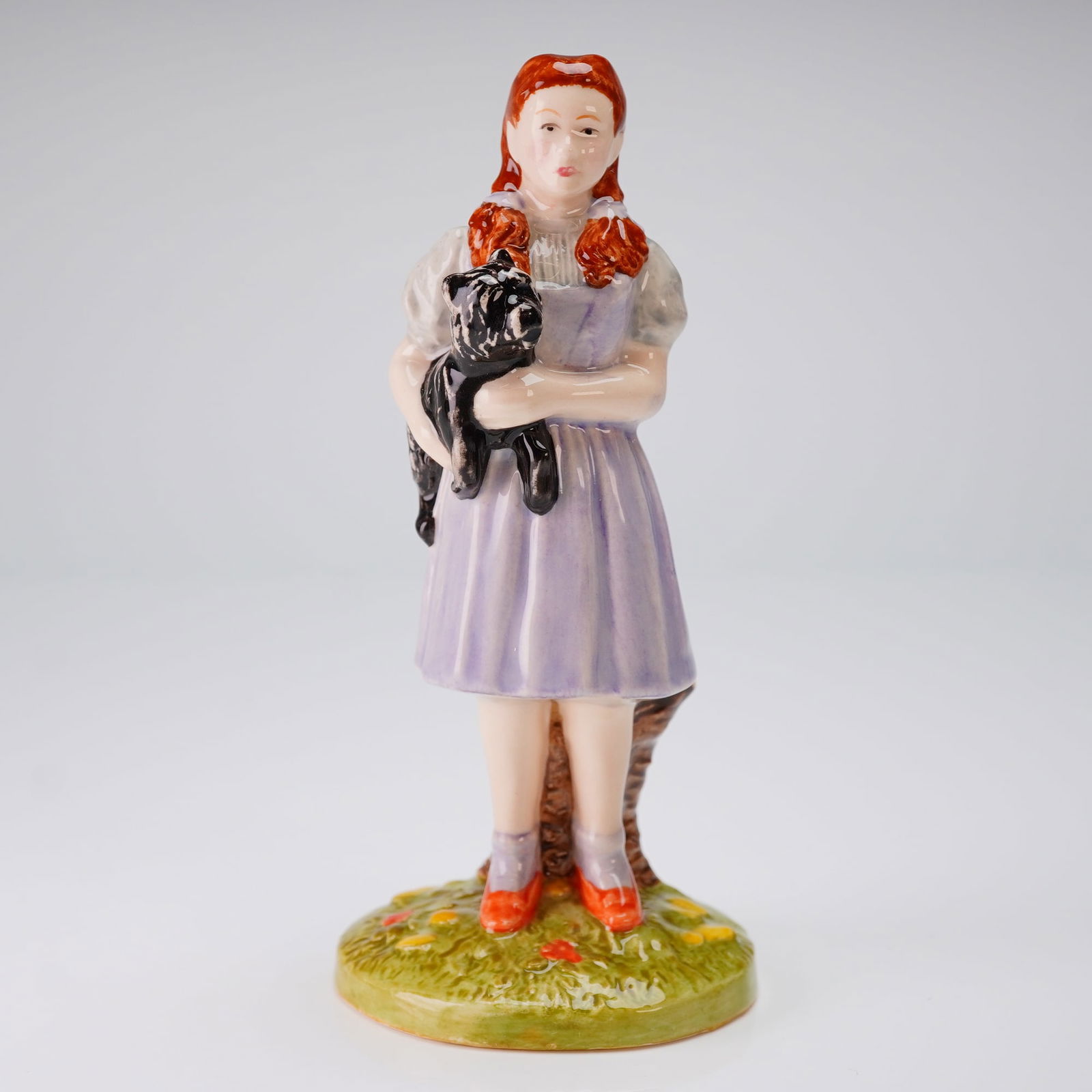 Royal Doulton Limited Edition Dorothy Wizard of Oz Figurine (1 of 4)