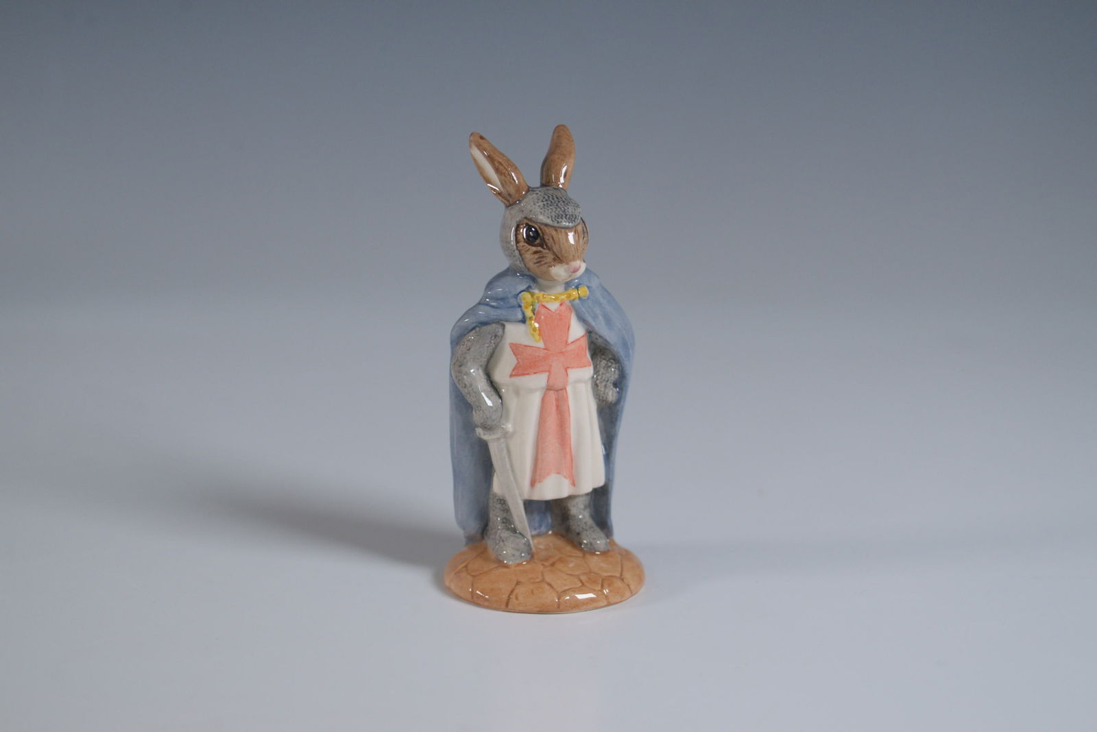 Royal Doulton Bunnykins Figurine, King Richard DB258 (1 of 4)