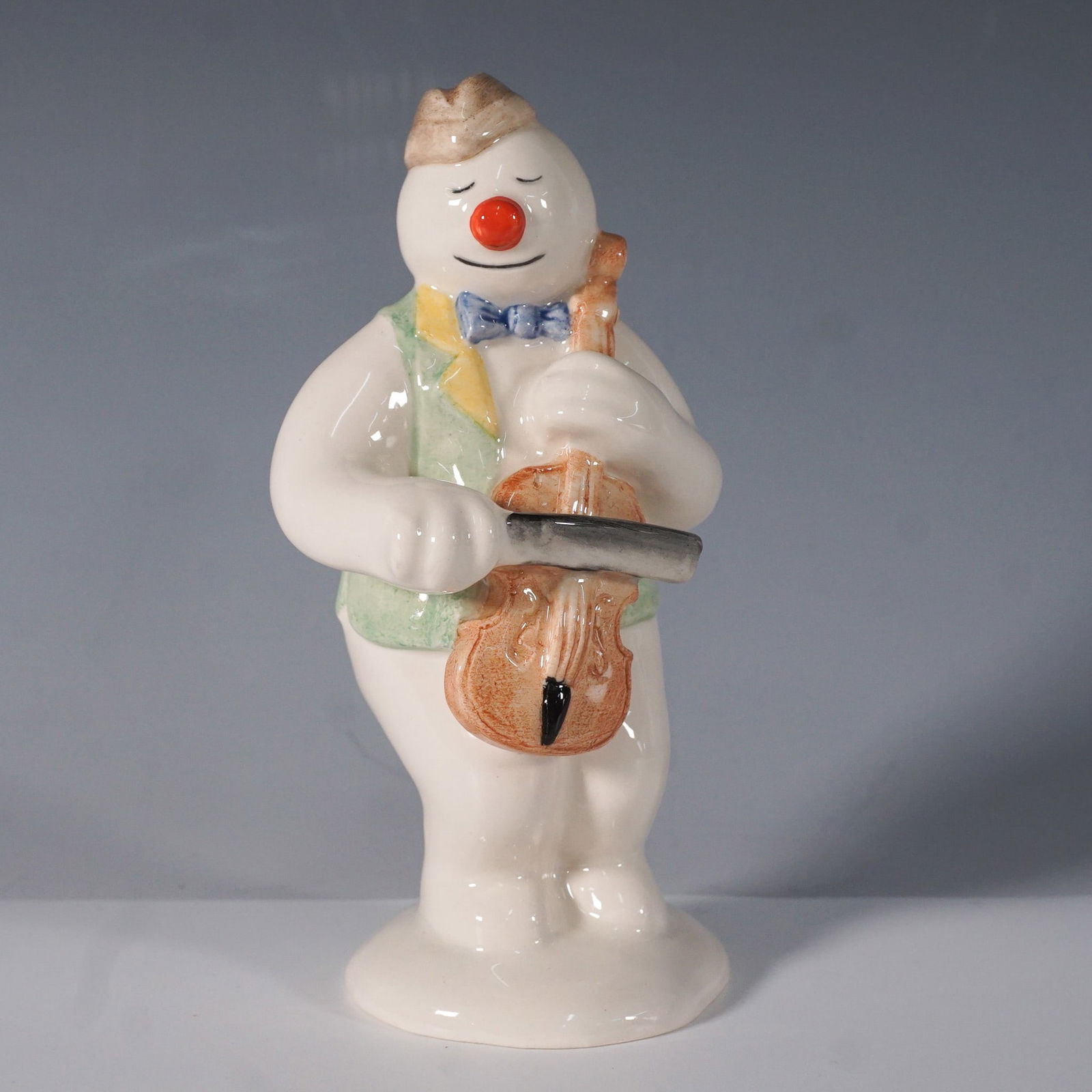 Royal Doulton "Cellist Snowman" Figurine DS17 (1 of 4)