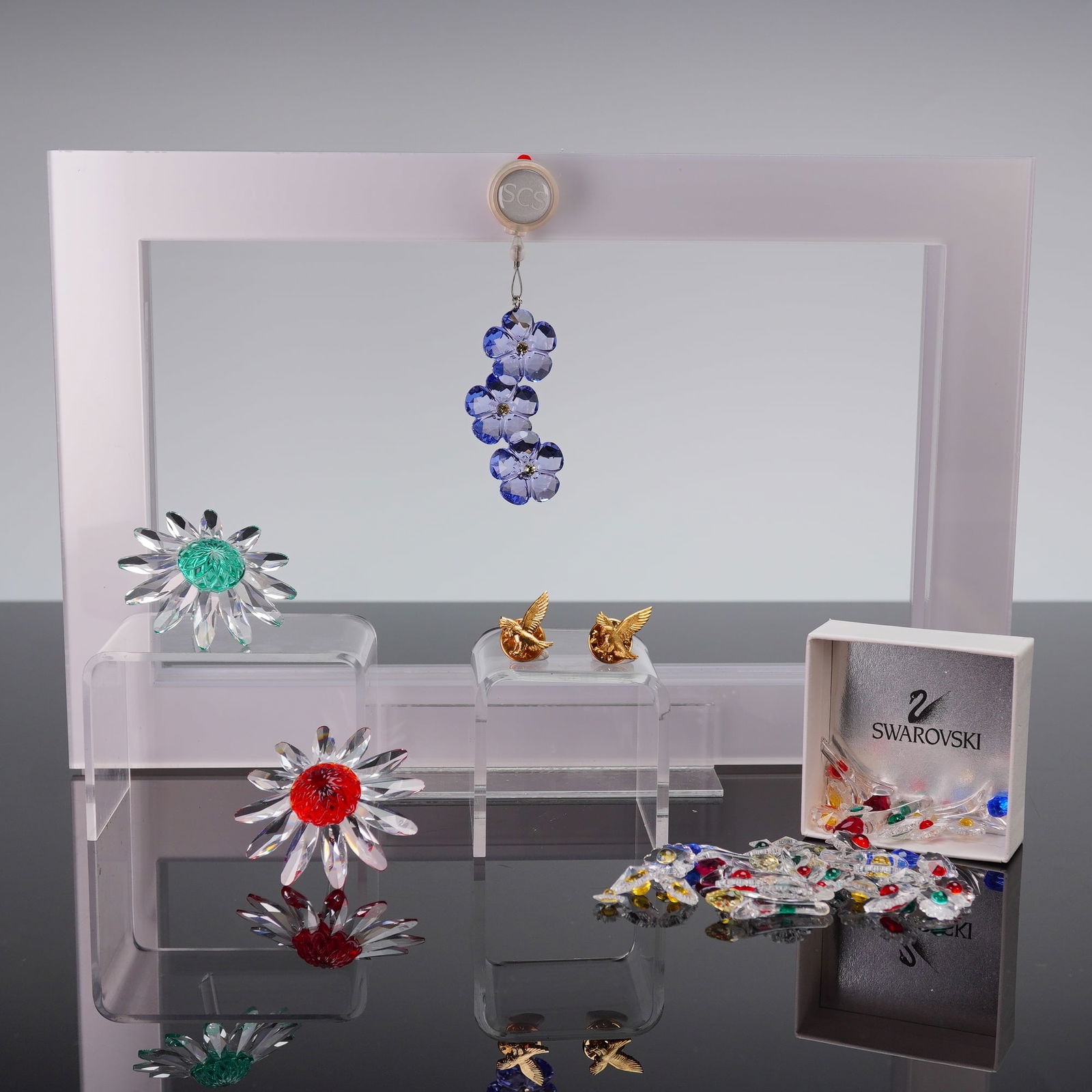 7pc Swarovski Crystal SCS Renewal Gift Ornaments & Pins (1 of 5)