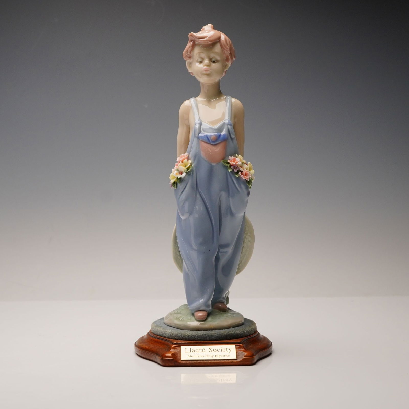 Lladro Figurine 7650 Pocket Full of Wishes with Base and Original Box (1 of 6)
