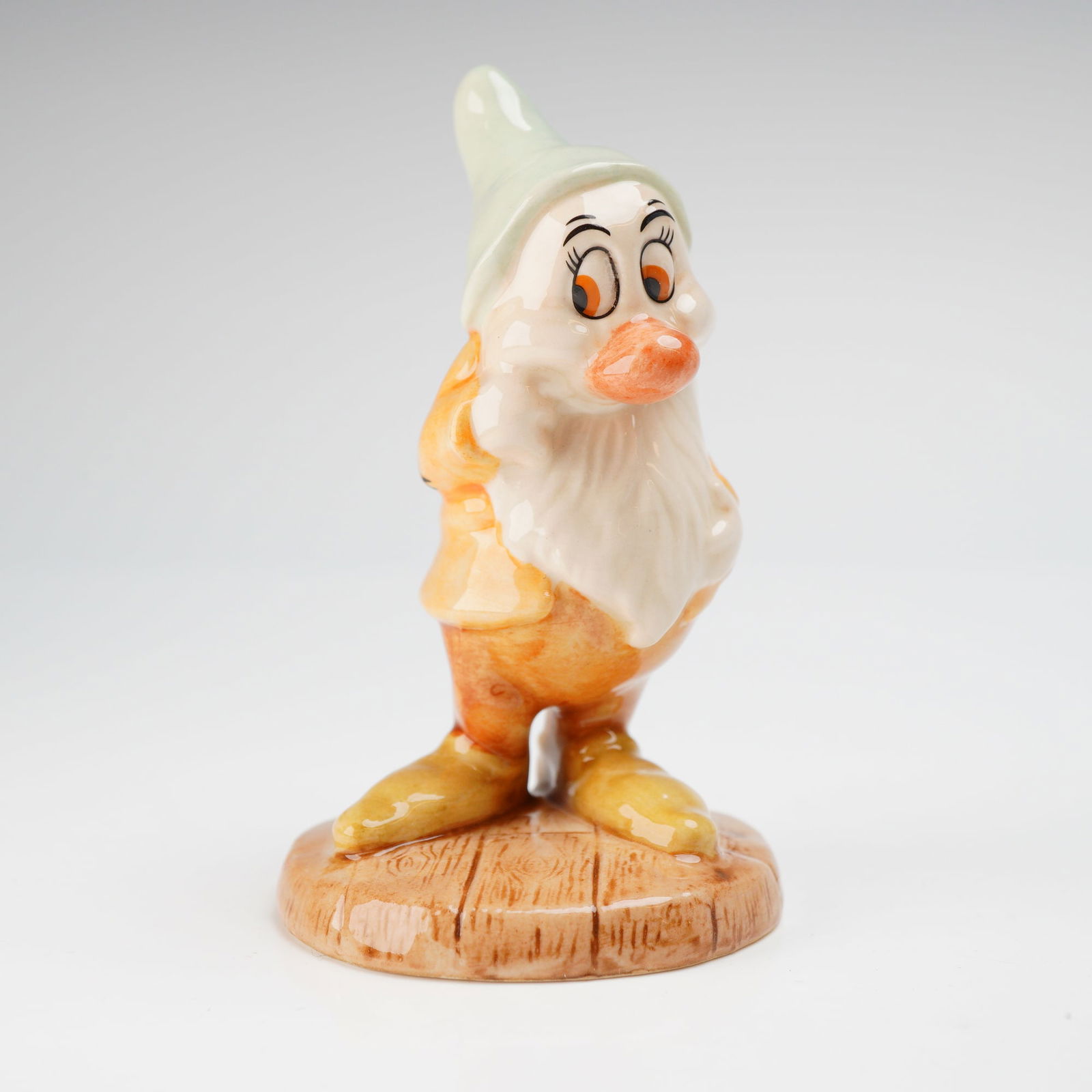Royal Doulton Disney Classics Snow White Figurine, Bashful (1 of 5)