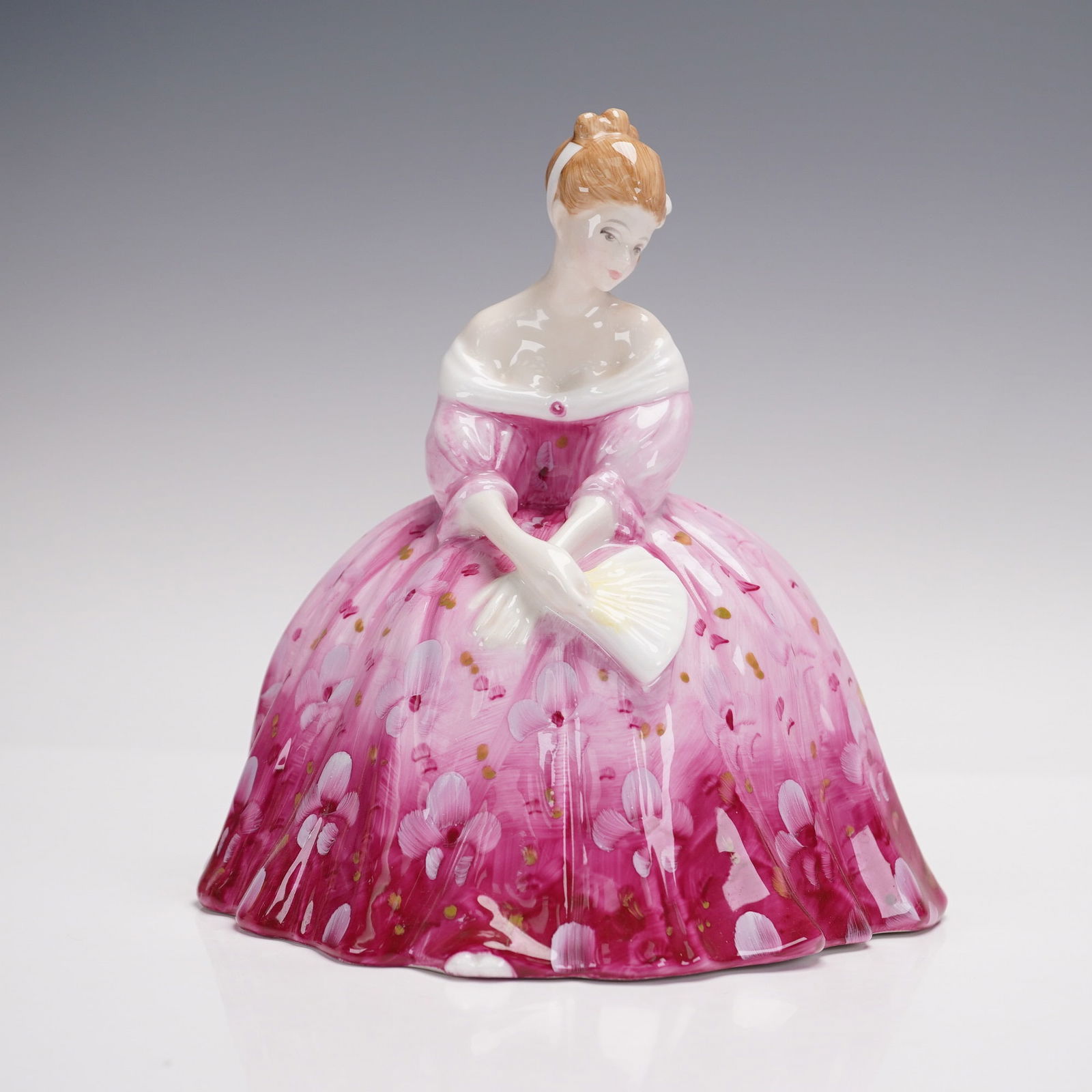 Royal Doulton Figurine, Victoria HN2471 (1 of 3)