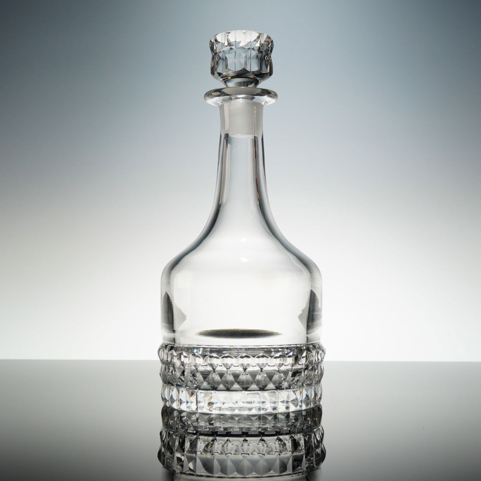 Orrefors Silvia Crystal Decanter with Stopper Designed by Ingeborg Lundin (1 of 3)