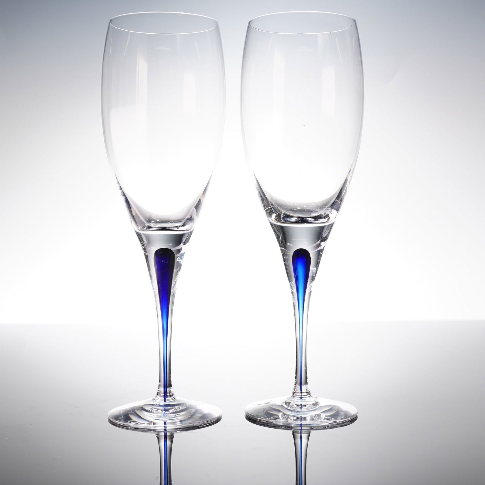 Orrefors Intermezzo Blue Champagne Flute (1 of 4)