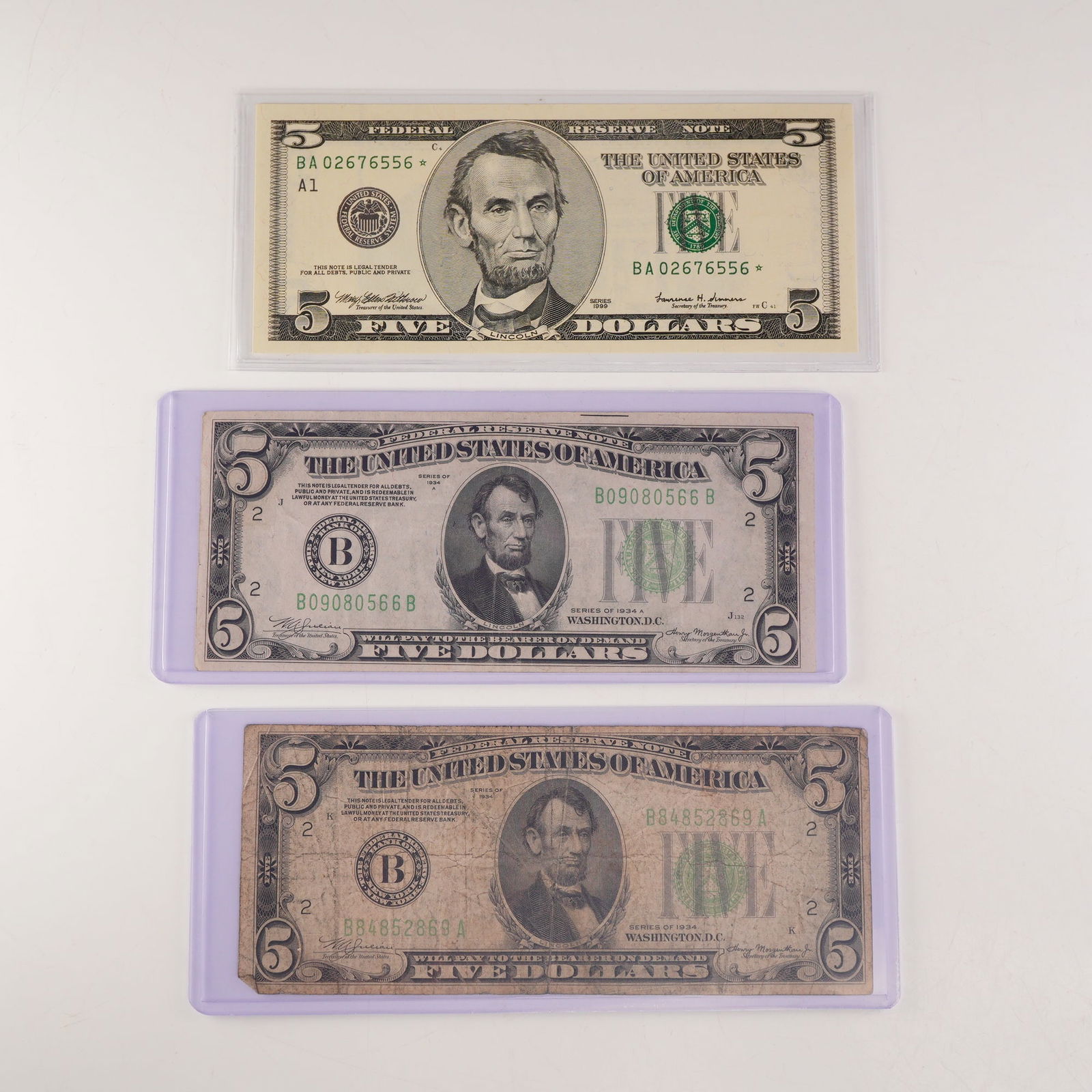 3pc 1934 U.S. Federal Reserve Five Dollar Notes plus 1999 Star Note (1 of 2)