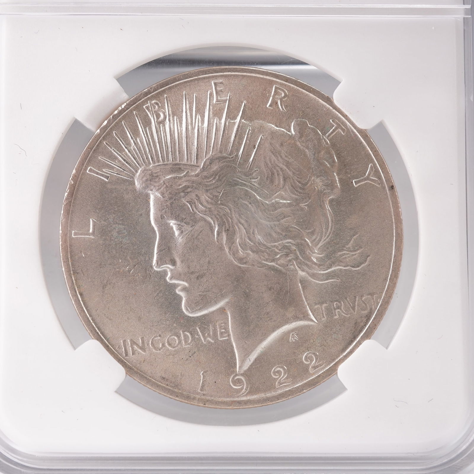 1922 Peace Silver Dollar (1 of 2)