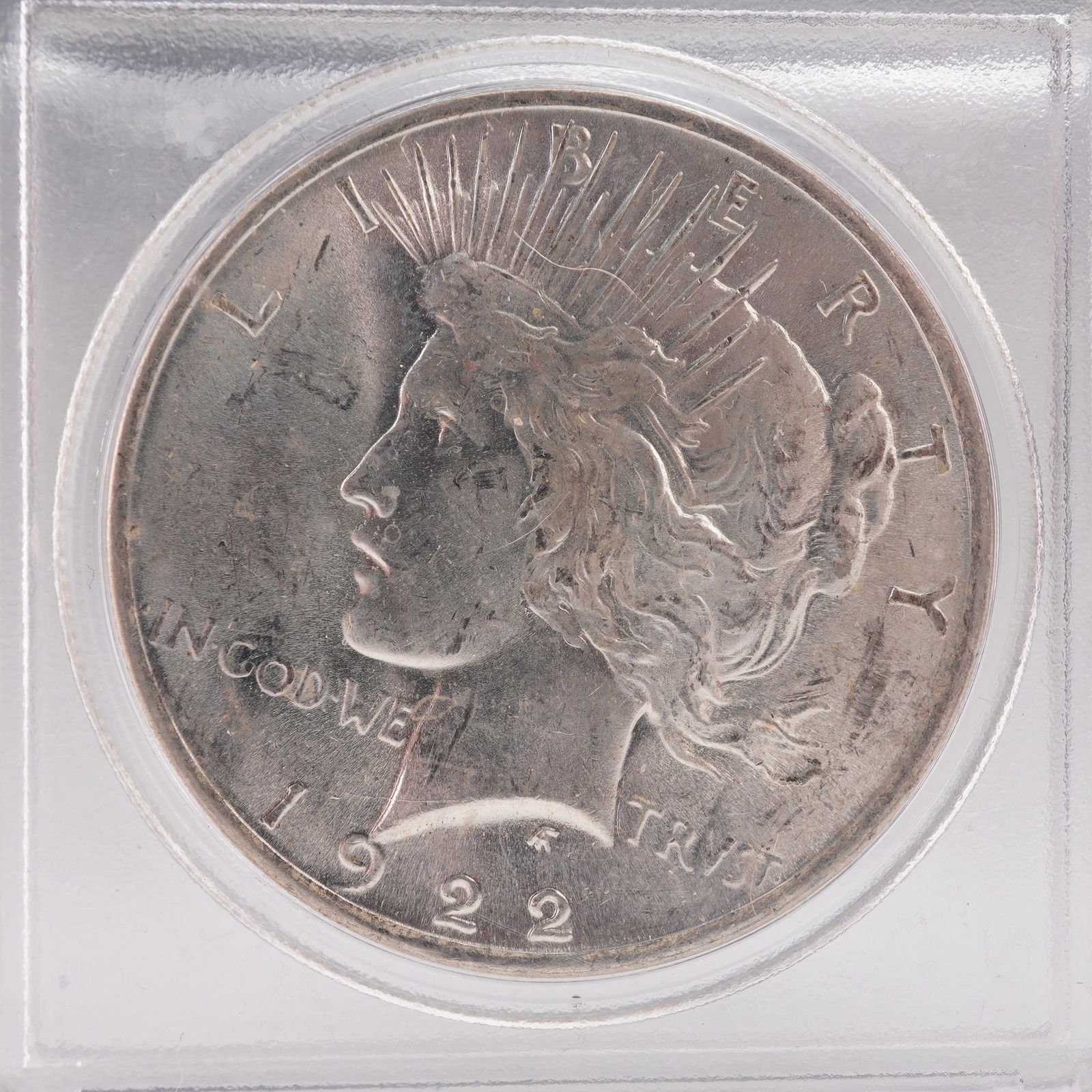 1922 Peace Silver Dollar (1 of 2)