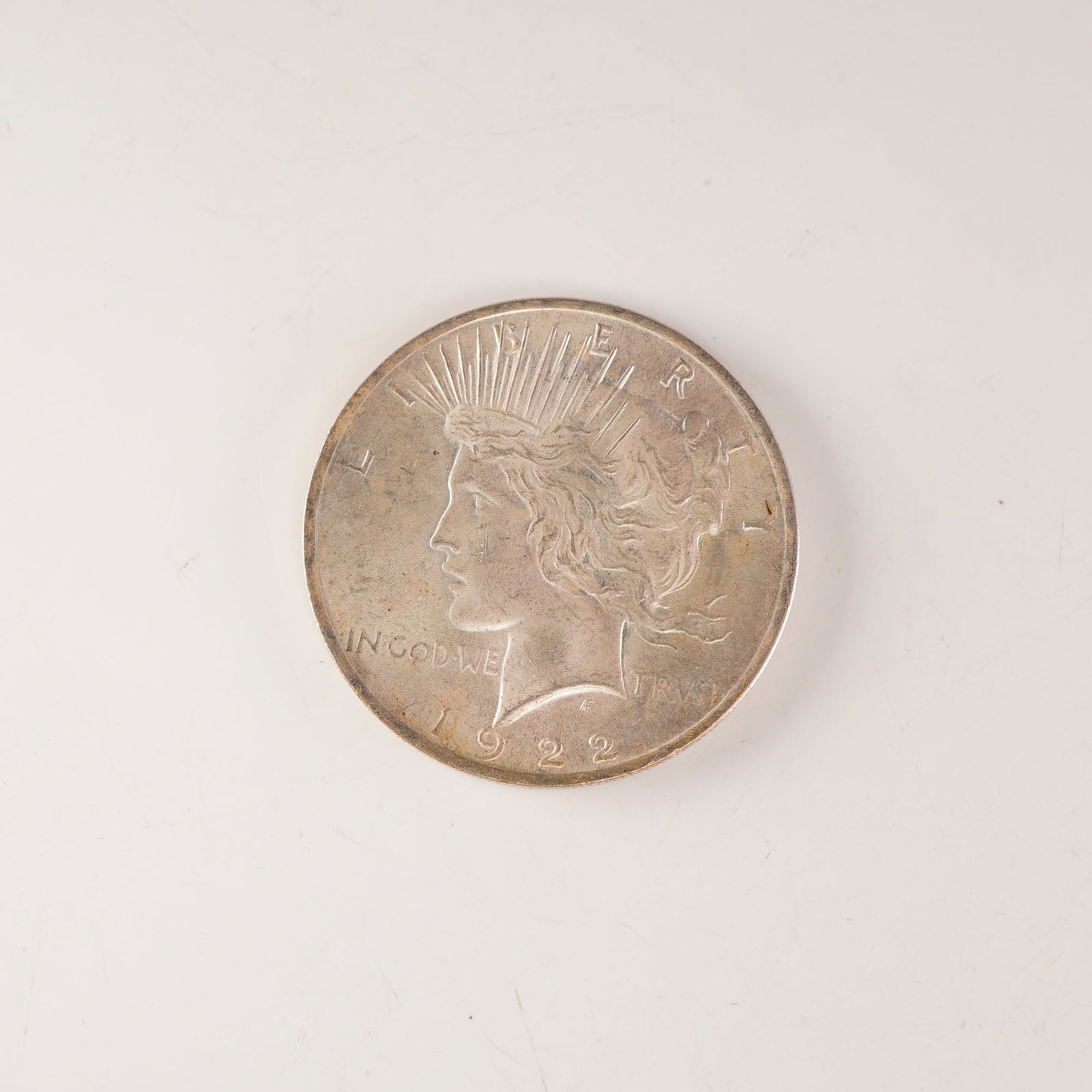 1922 Peace Silver Dollar Coin (1 of 2)