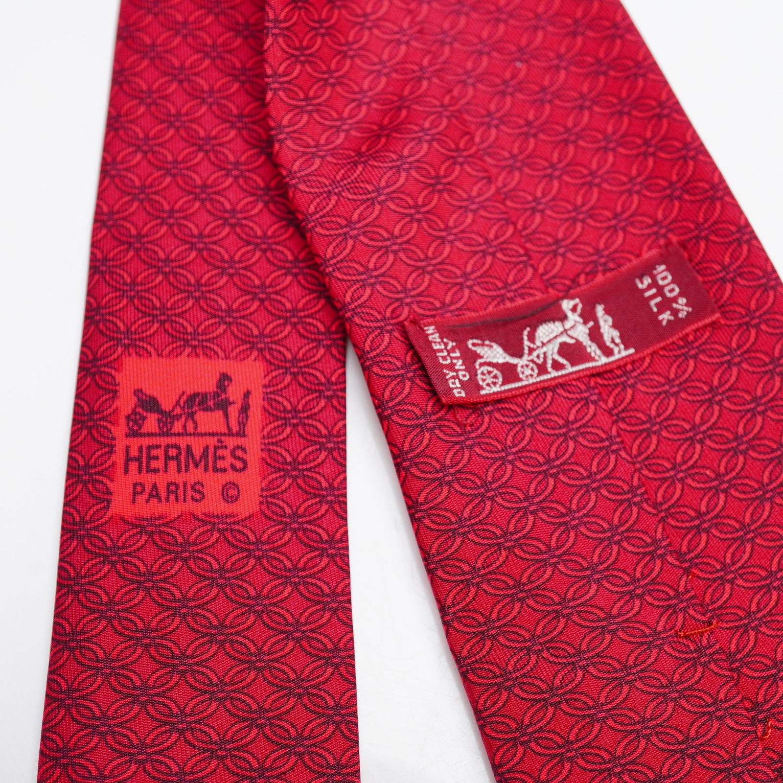 Hermes Red Geometric Interlocking Circle Pattern Silk Tie - 3