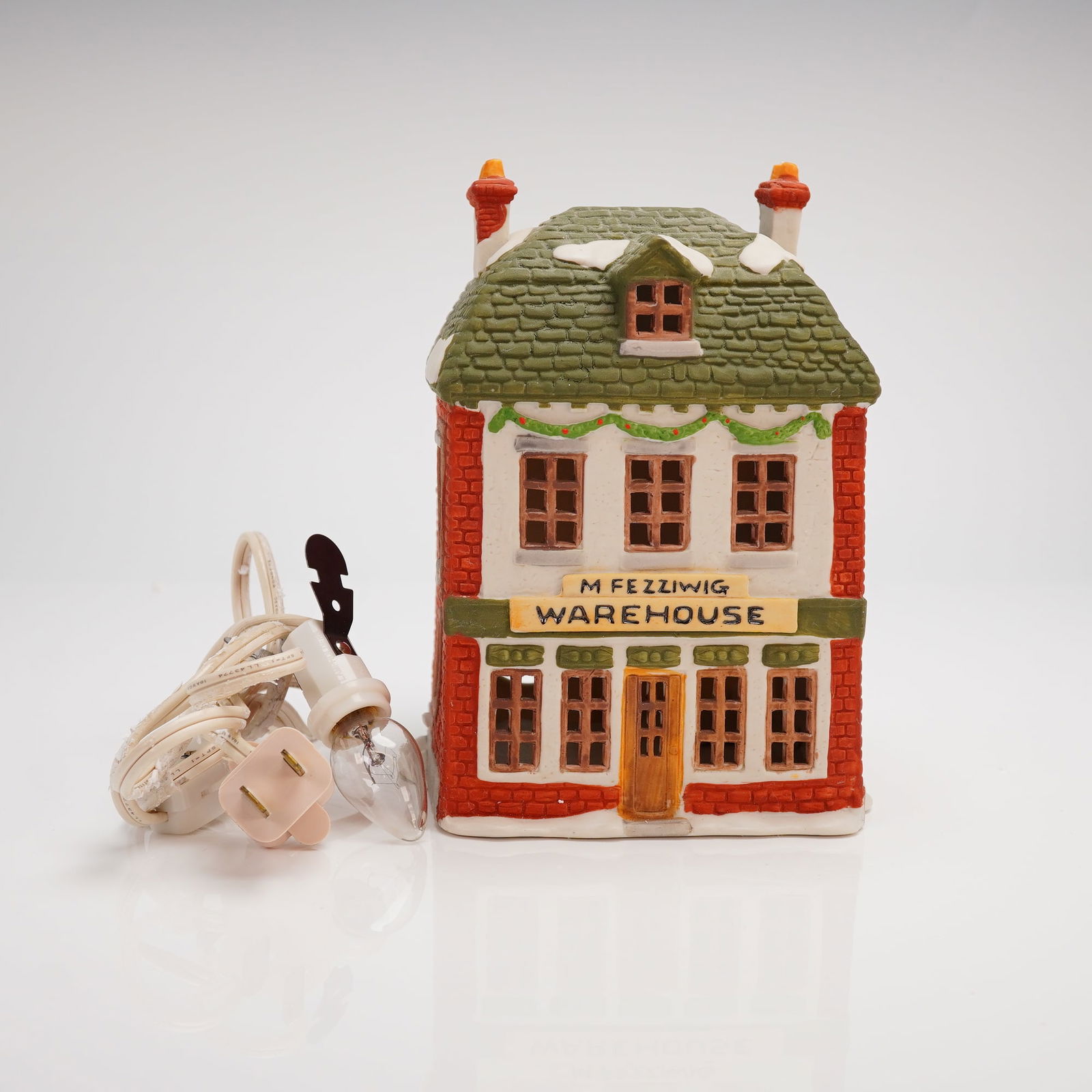 Dept 56 Dickens Village Series M Fezziwig Warehouse 1986 (1 of 5)