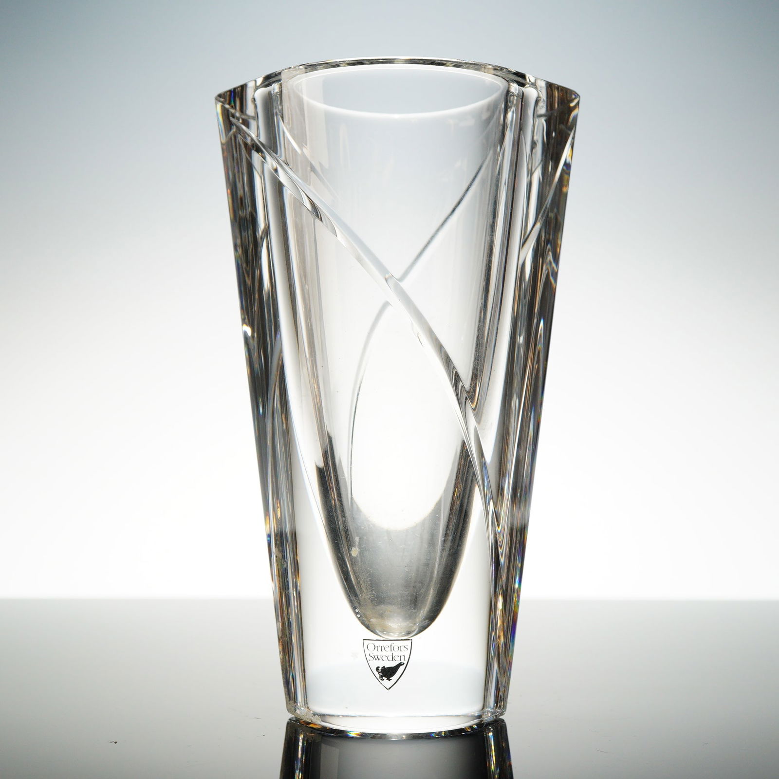 Orrefors Crystal Marin Swirl Vase (1 of 4)