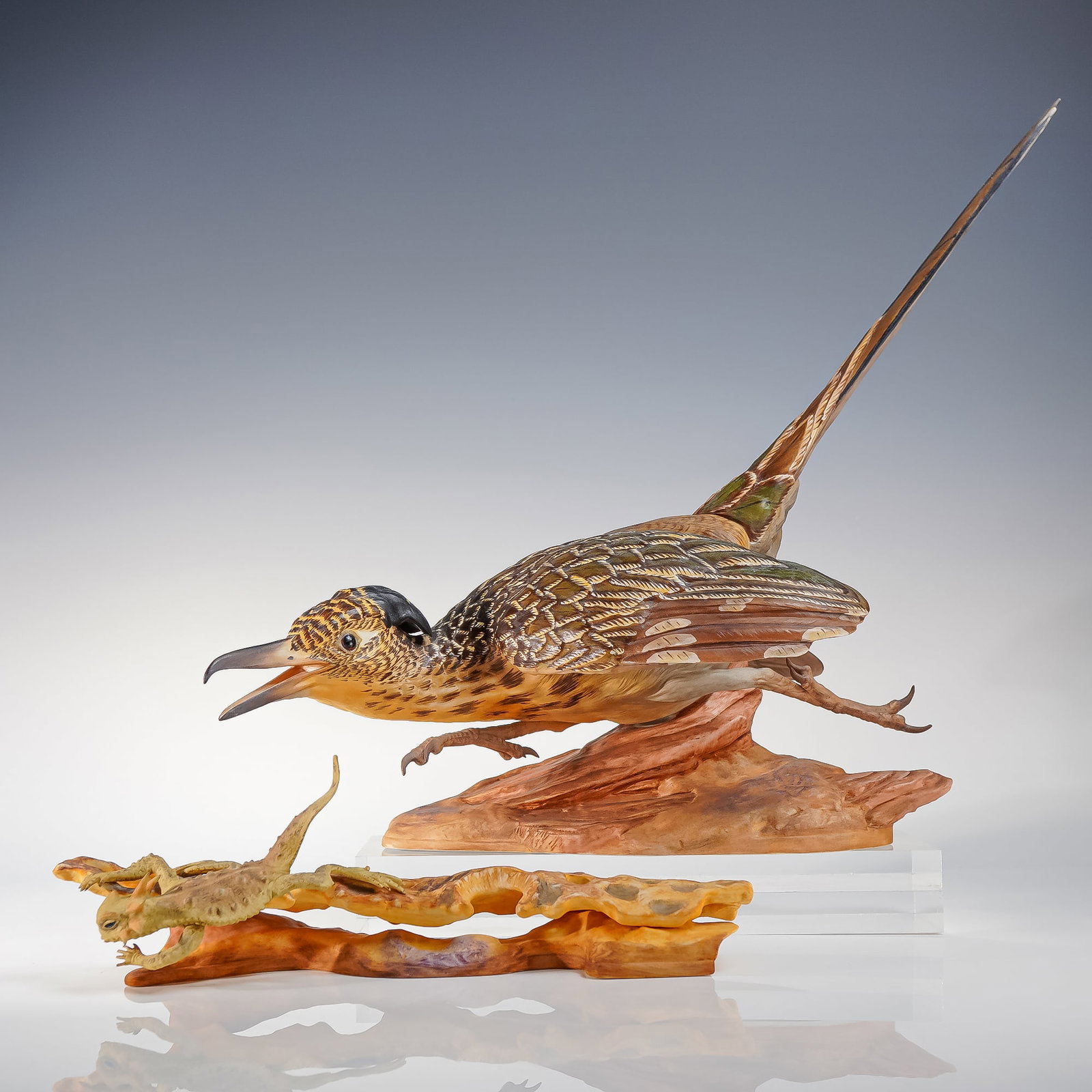 2pc Boehm Porcelain Sculptures, Road Runner and Horned Lizard 493 (1 of 7)