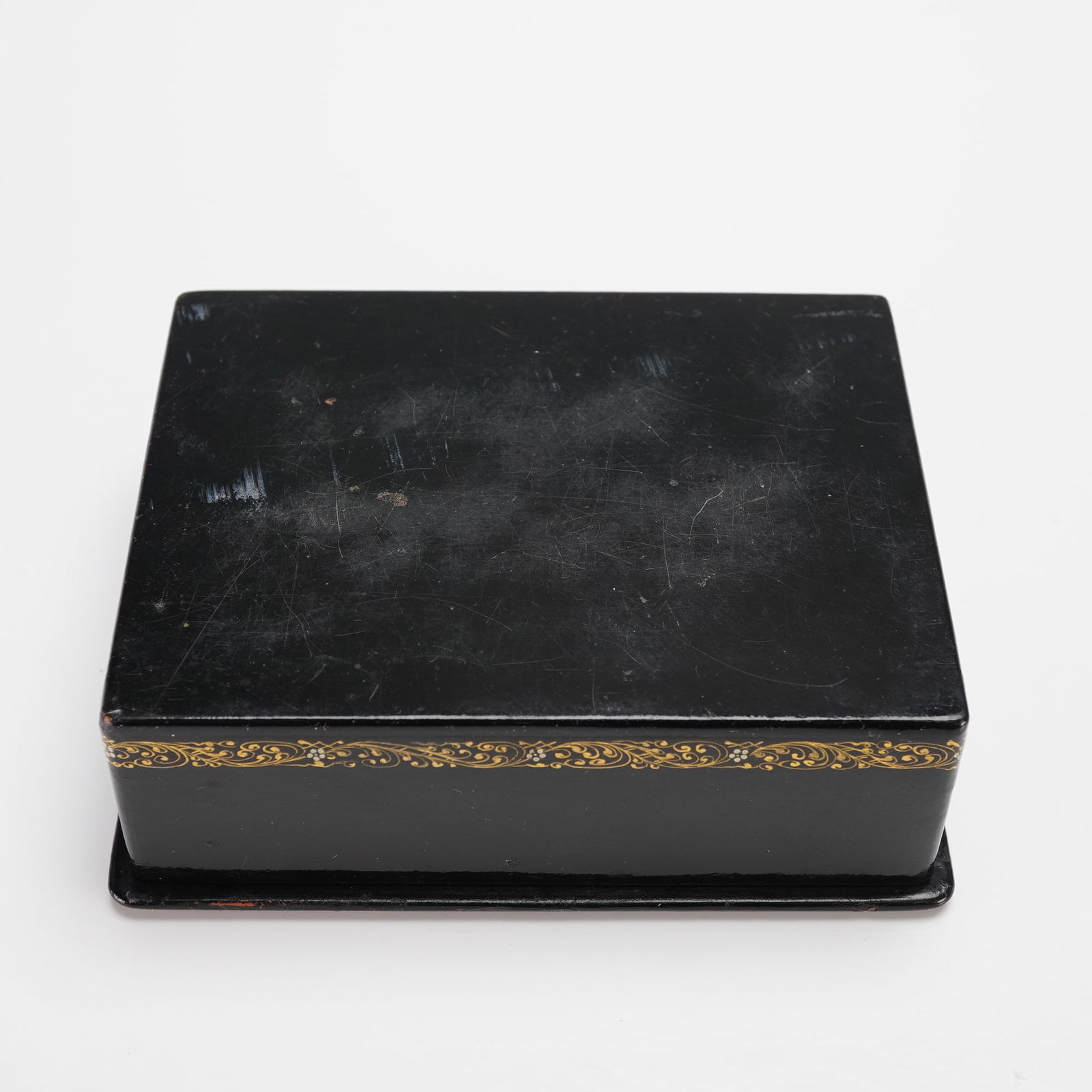 A Russian Lacquer Box, Signed - 5