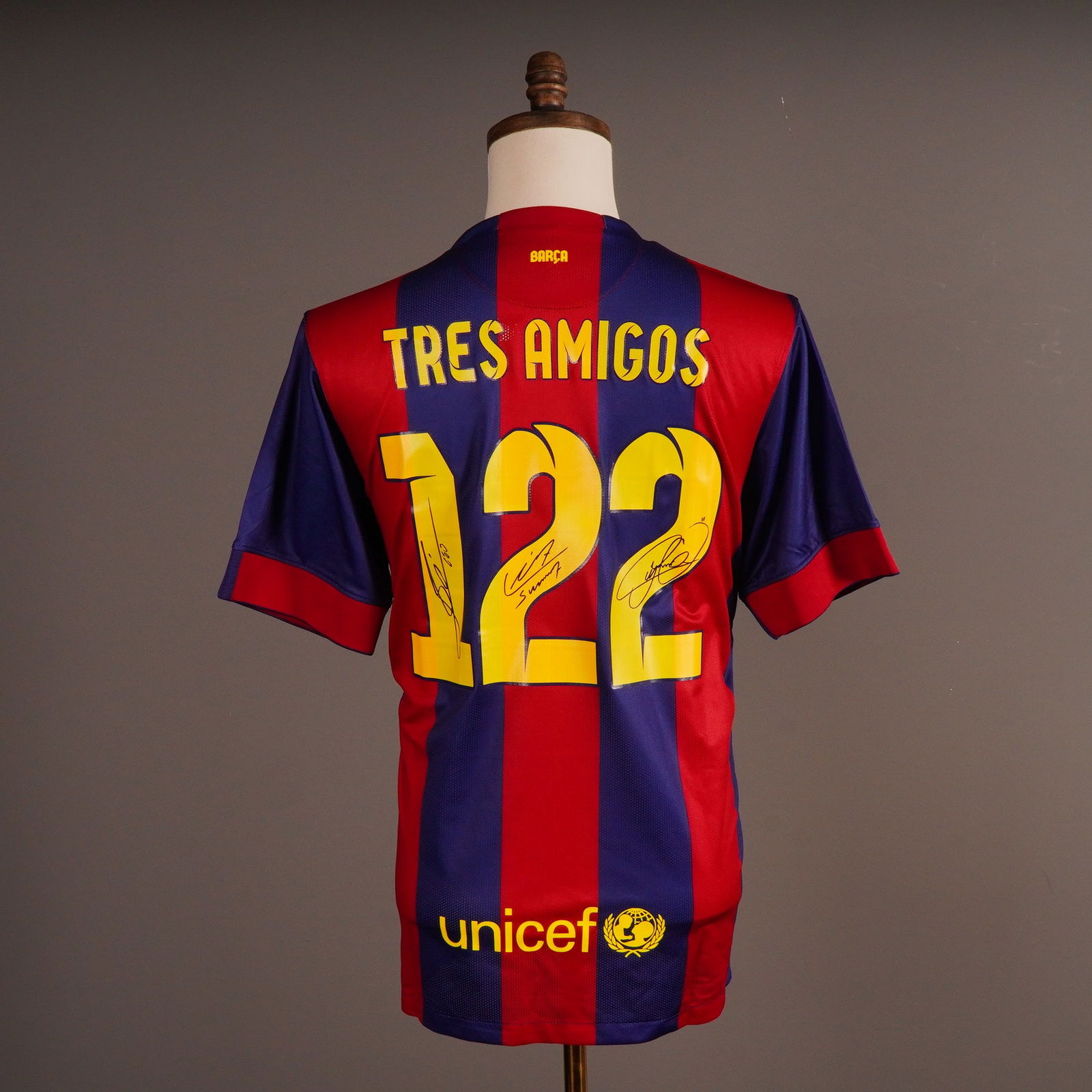 FC Barcelona 2014-15 Home Jersey Signed by Messi Suarez Neymar with COA (1 of 7)