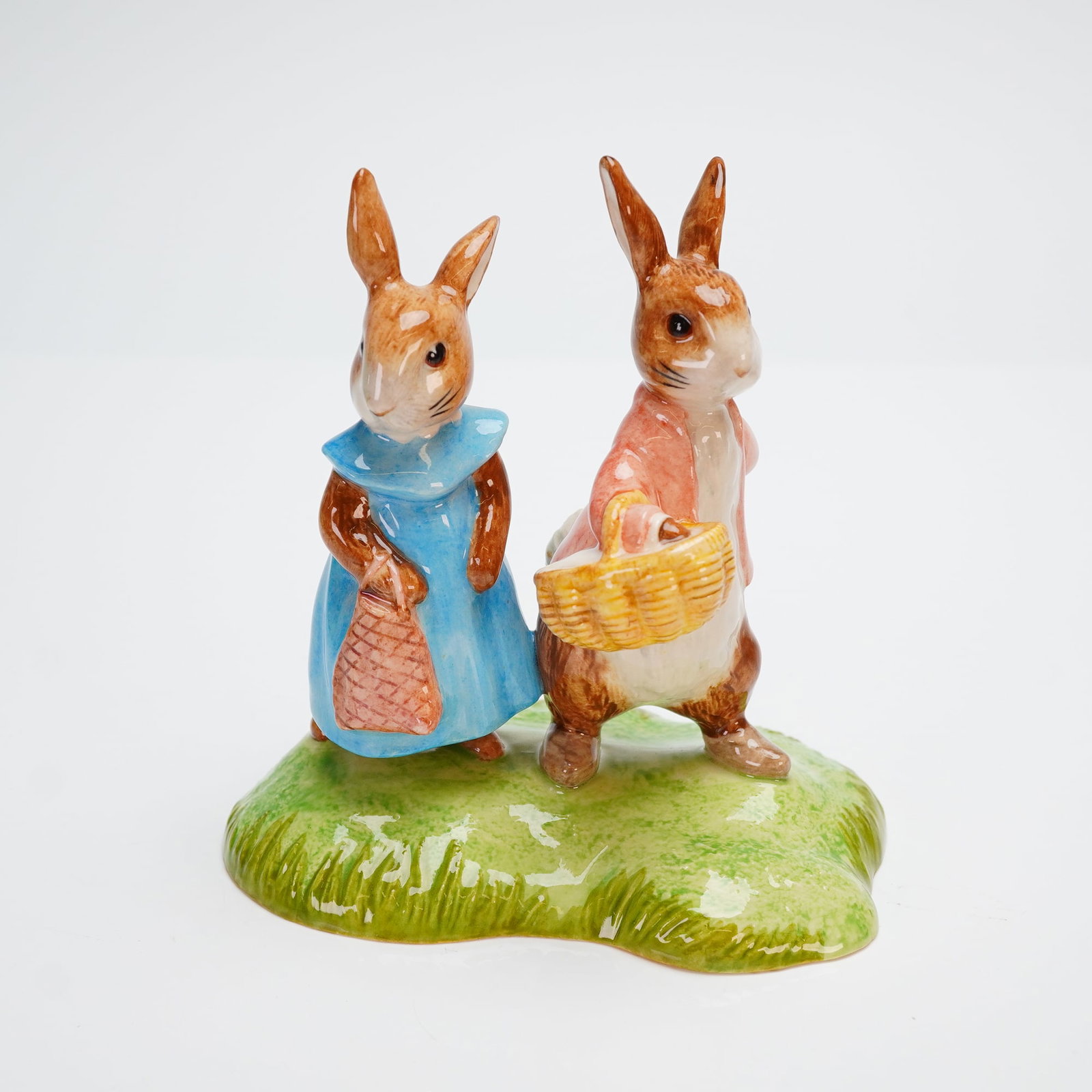Beswick Beatrix Potter's Figurine, Flopsy and Benjamin Bunny (1 of 4)