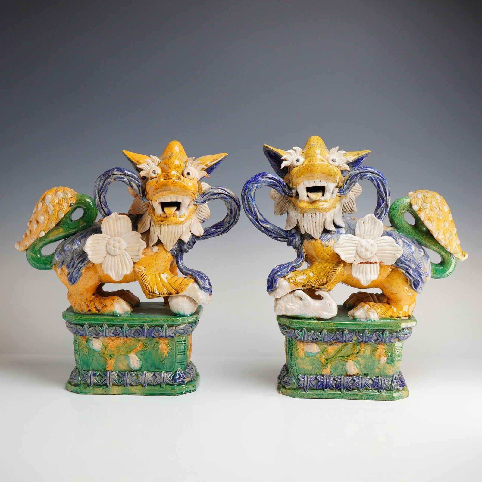 A Pair of Antique Chinese Sancai Glazed Ceramic Guardian Lions (Foo Dogs) (1 of 5)