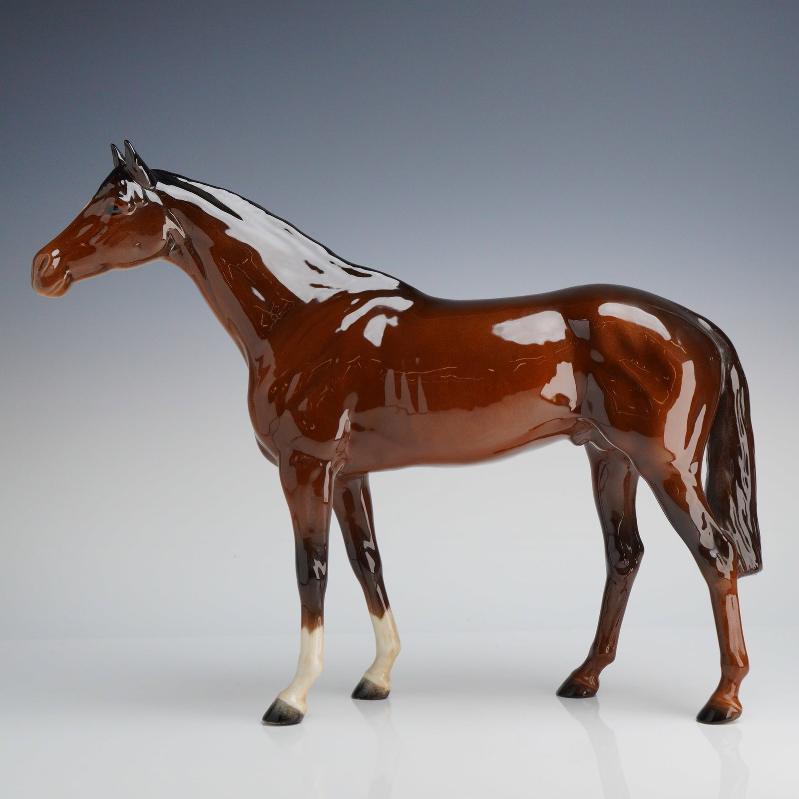 Beswick Porcelain Large Horse Figurine (1 of 5)