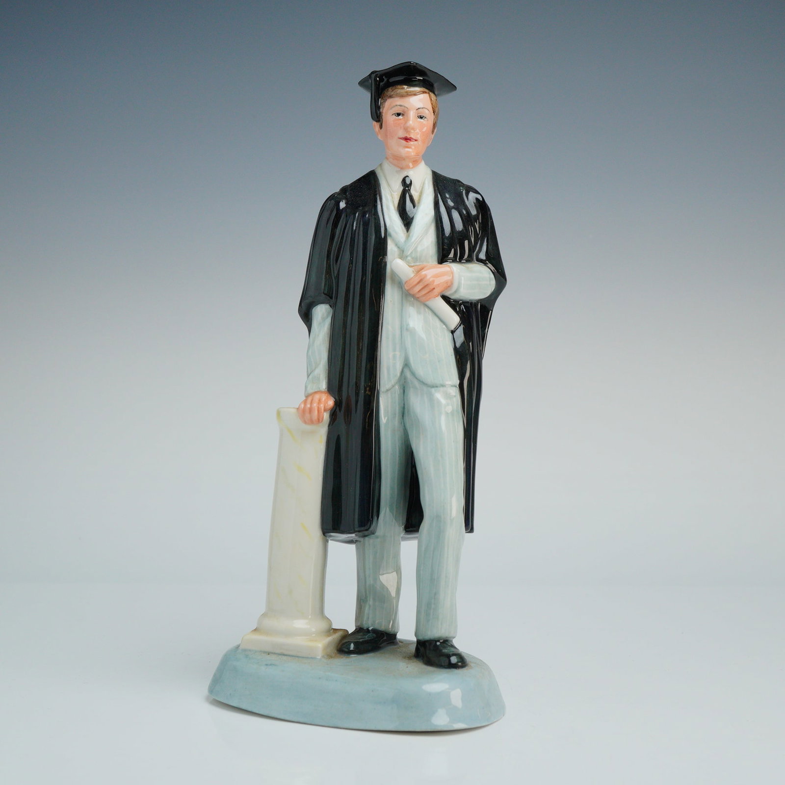 Royal Doulton Figurine, Graduate Male HN3017 (1 of 4)