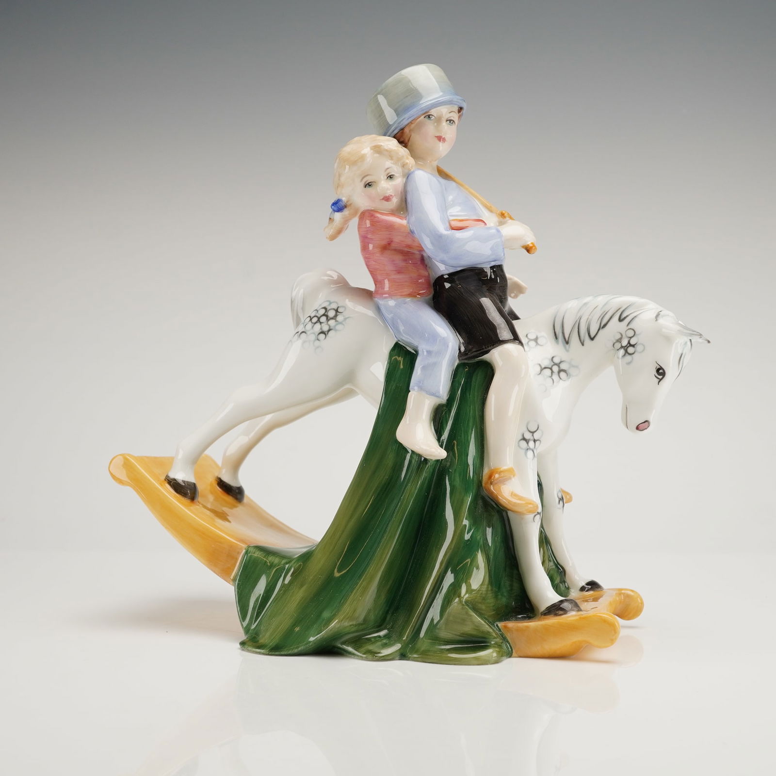 Royal Doulton Porcelain Figurine, Hold Tight HN3298 (1 of 3)