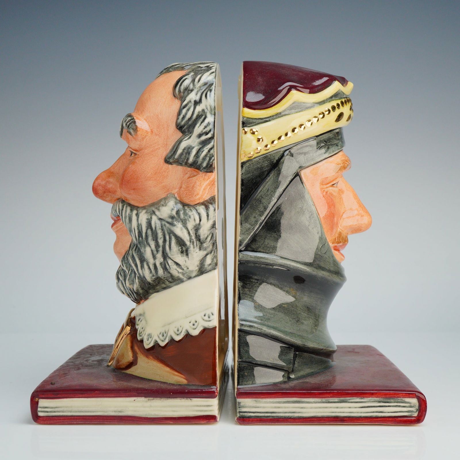 2pc Royal Doulton Bookends Falstaff D7089 and Henry V D7088 (1 of 4)
