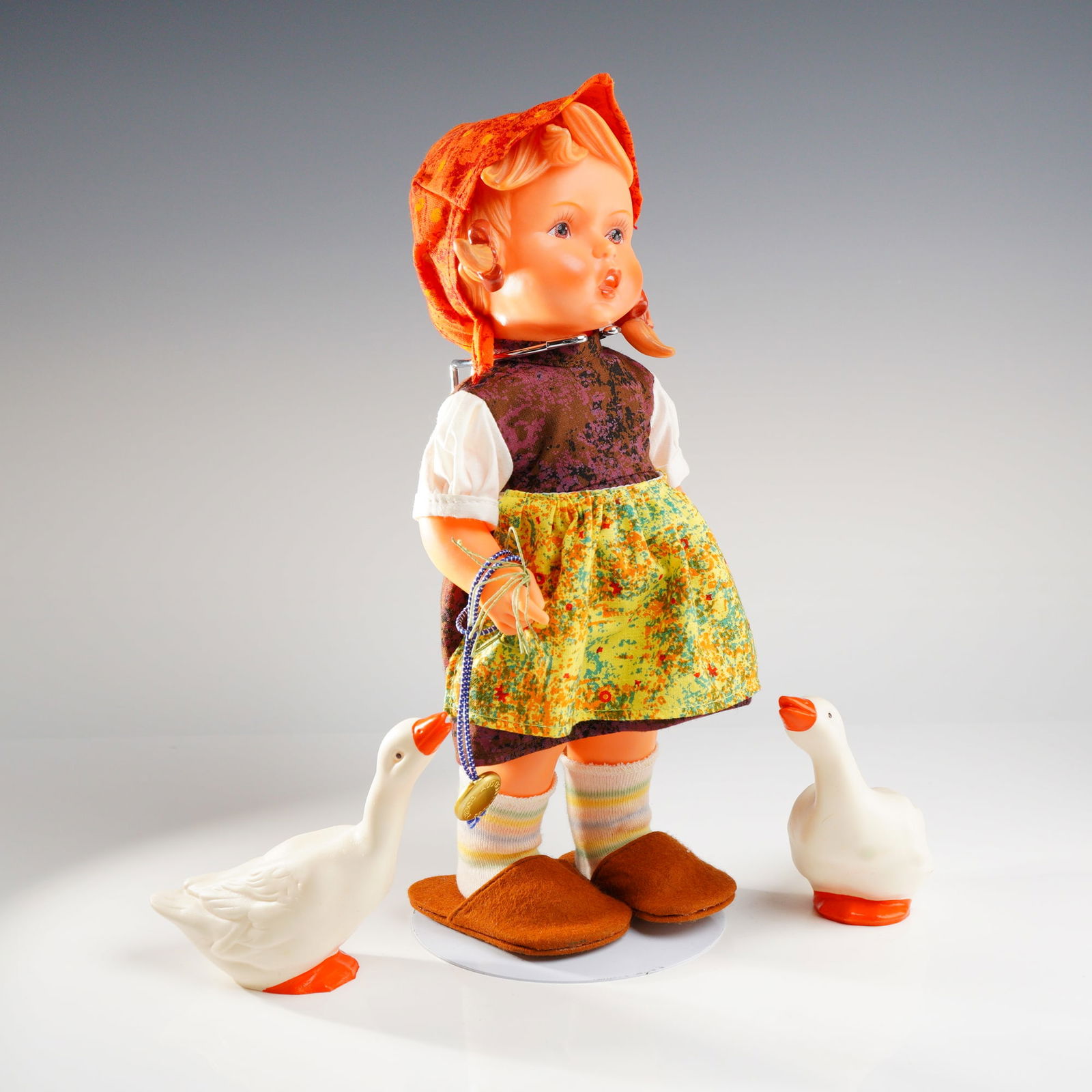 Goebel Hummel Goose Girl Vinyl Doll Set with Two Geese and Packaging (1 of 6)