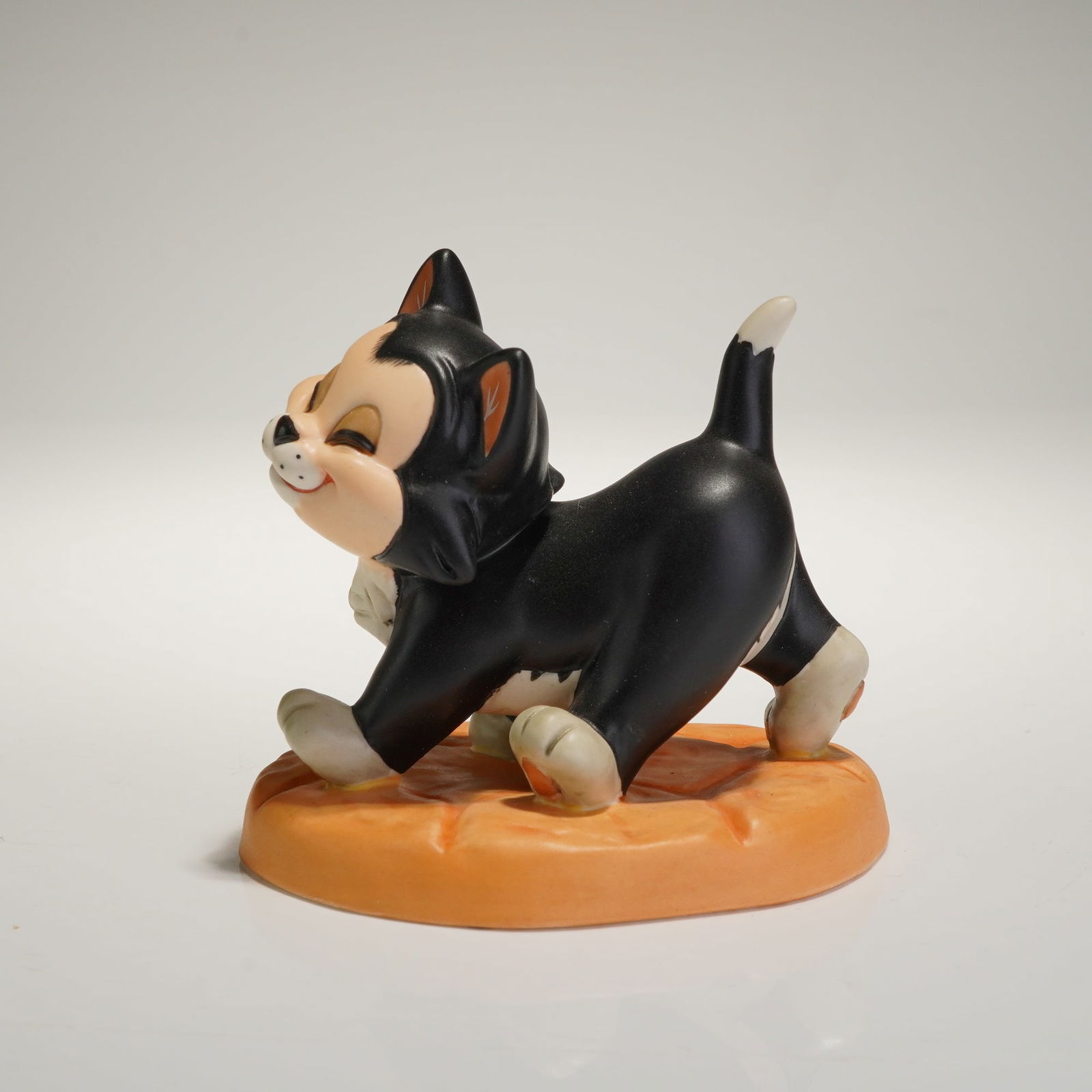 Walt Disney Classics Pinocchio Figaro Say Hello to Figaro Figurine w/ COA (1 of 5)