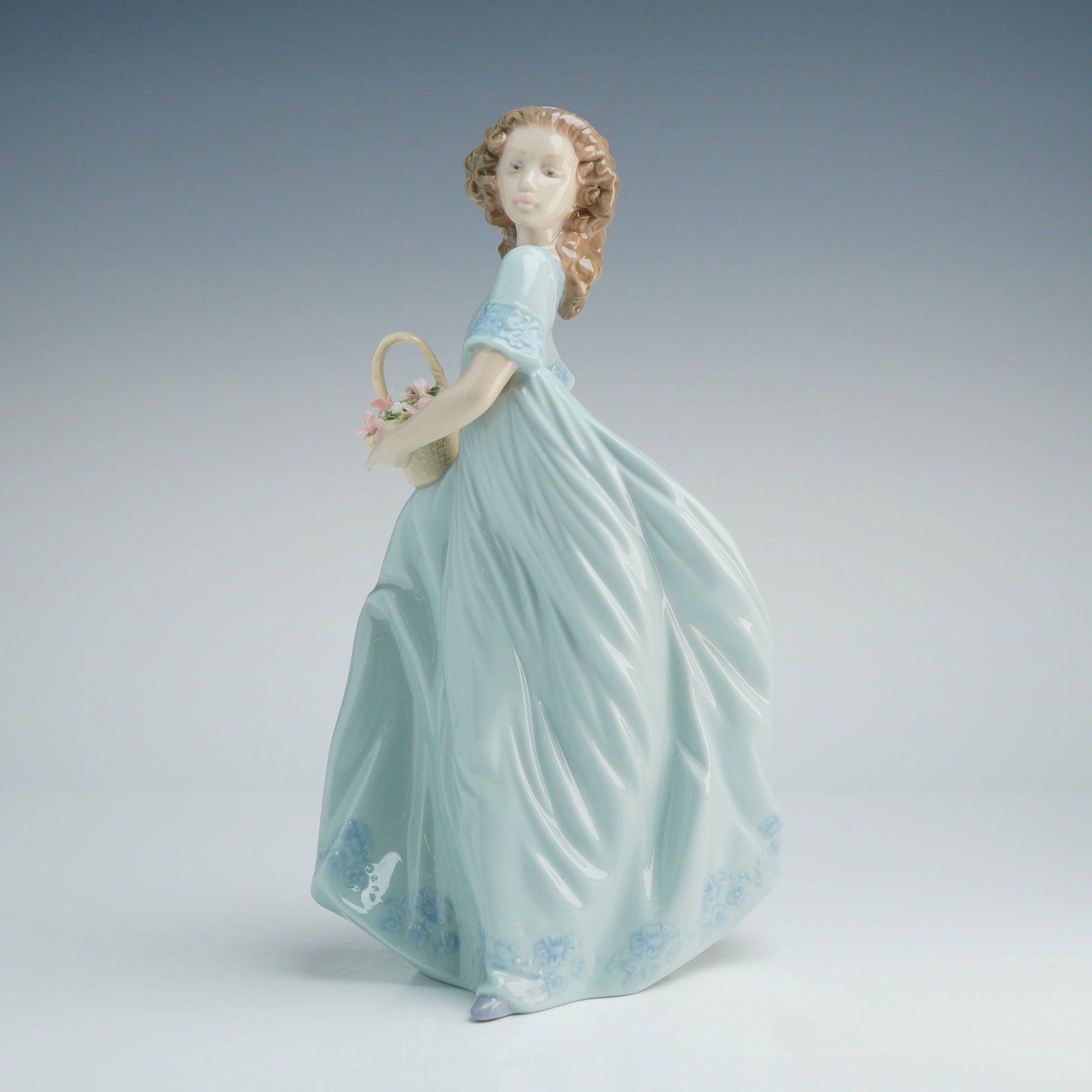 Lladro Porcelain Figurine Spring Enchantment 1006130 (1 of 5)