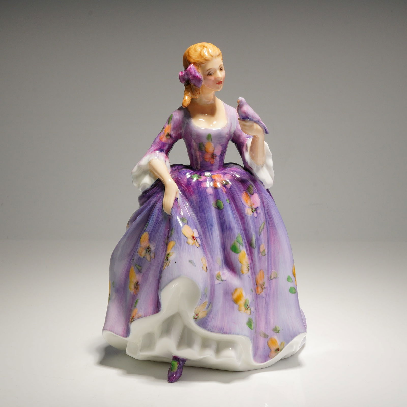 Royal Doulton Figurine Nicola HN 2839 (1 of 4)