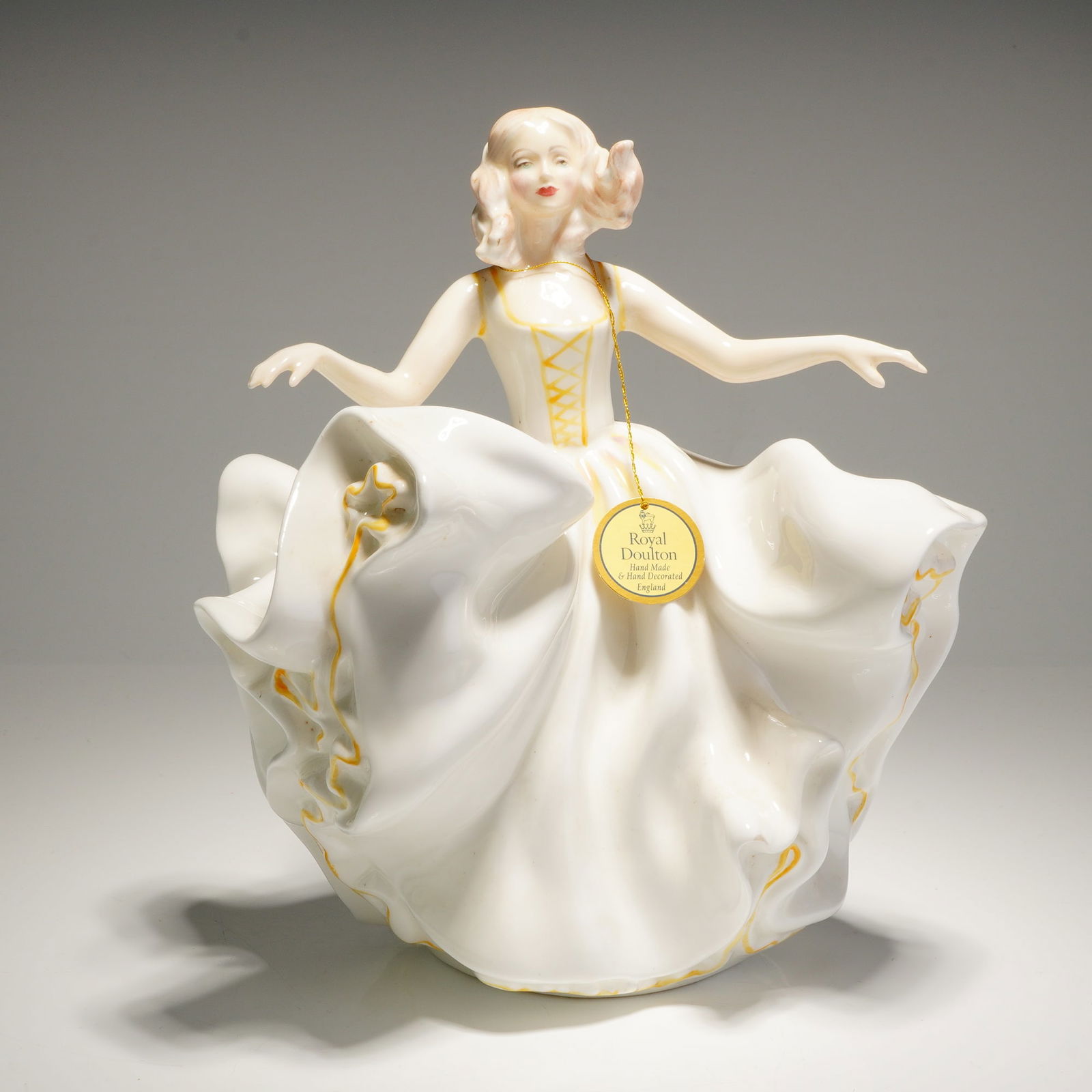 Royal Doulton Figurine Sweet Seventeen HN 2734 (1 of 4)