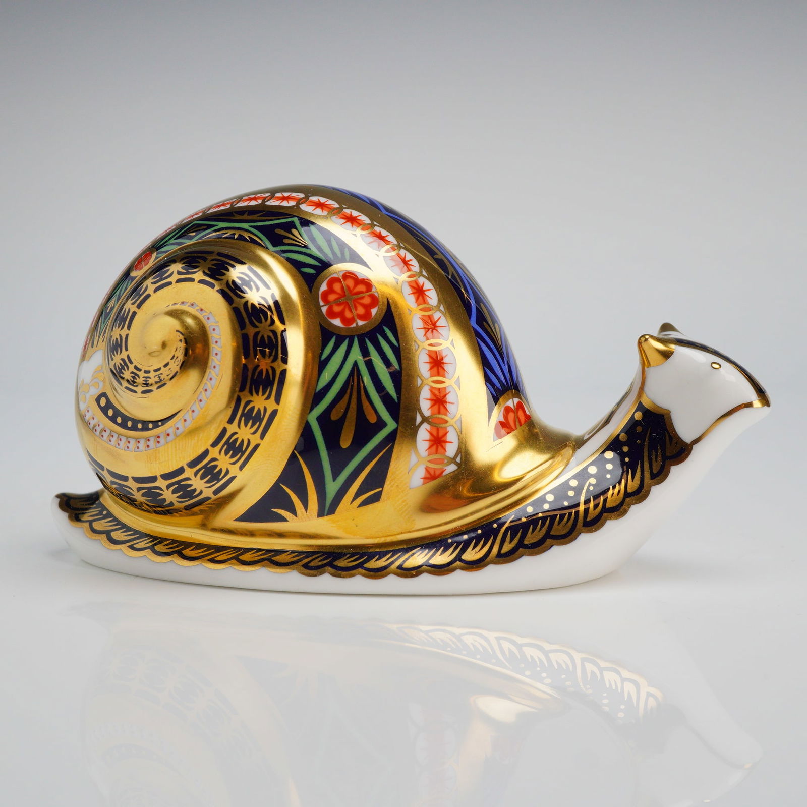 Royal Crown Derby Garden Snail Paperweight (1 of 5)