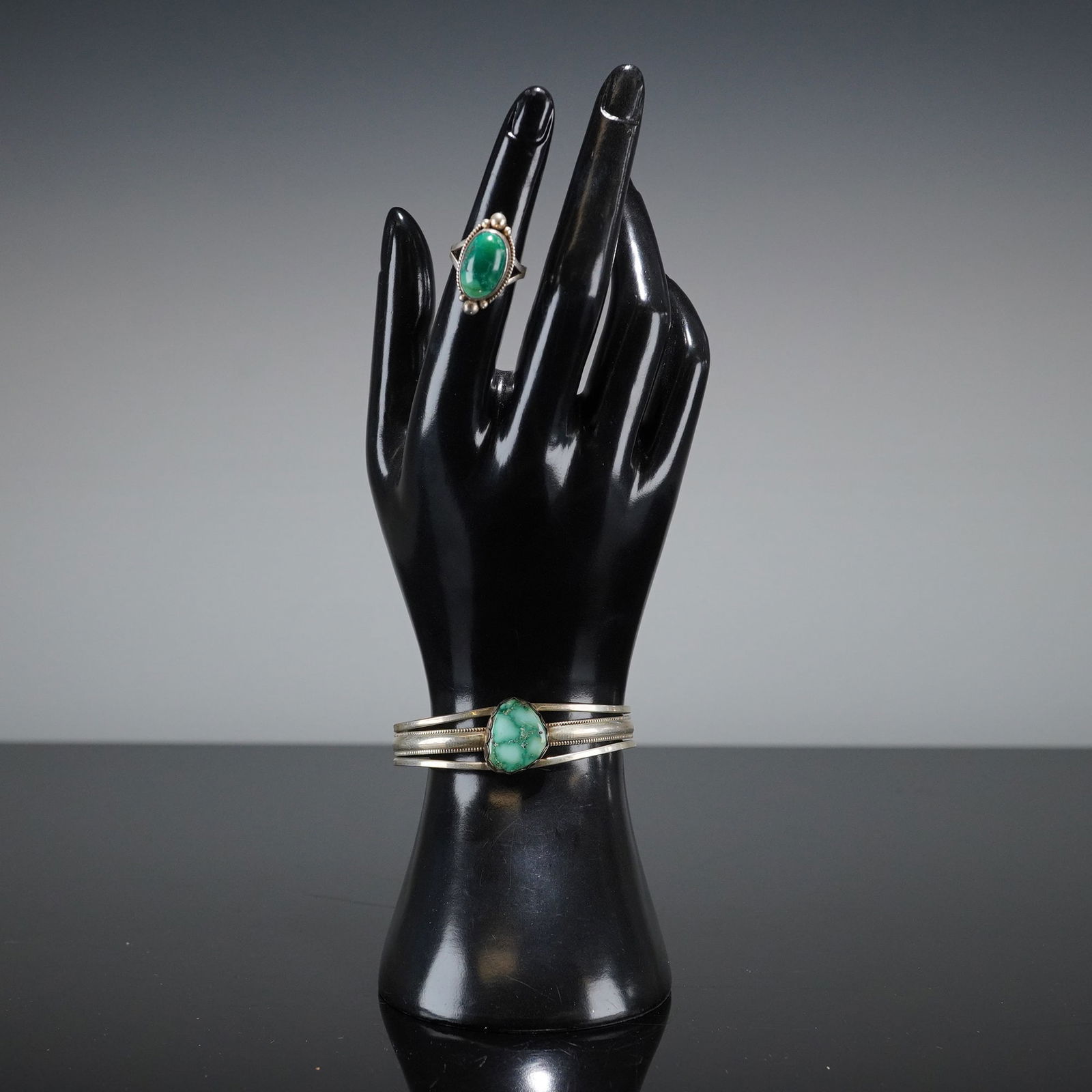 2 pc Southwestern Style Sterling Silver and Turquoise Ring and Bracelet (1 of 4)