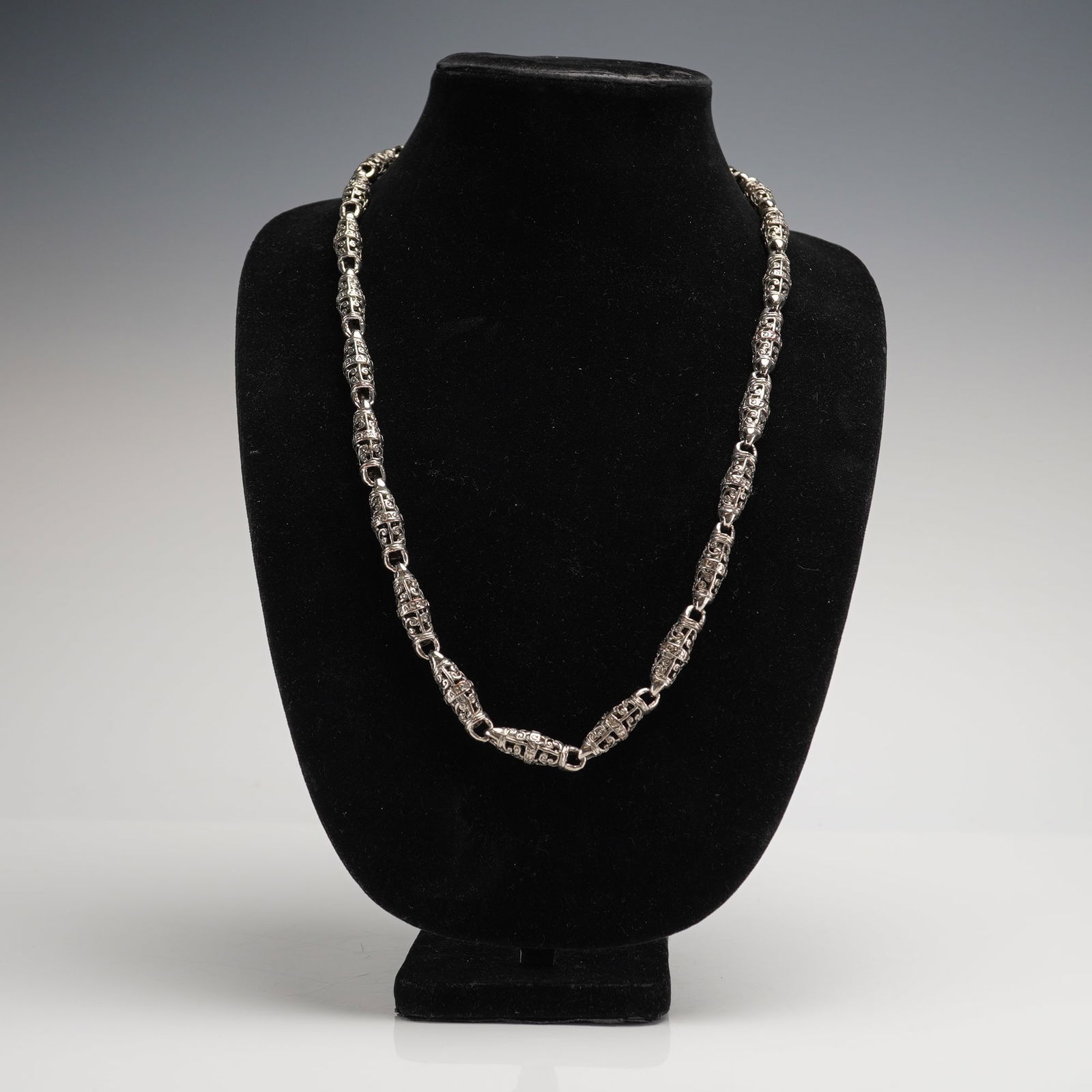 Ornate Filigree Barrel Link Chain Necklace with Dual Lobster Clasps (1 of 4)