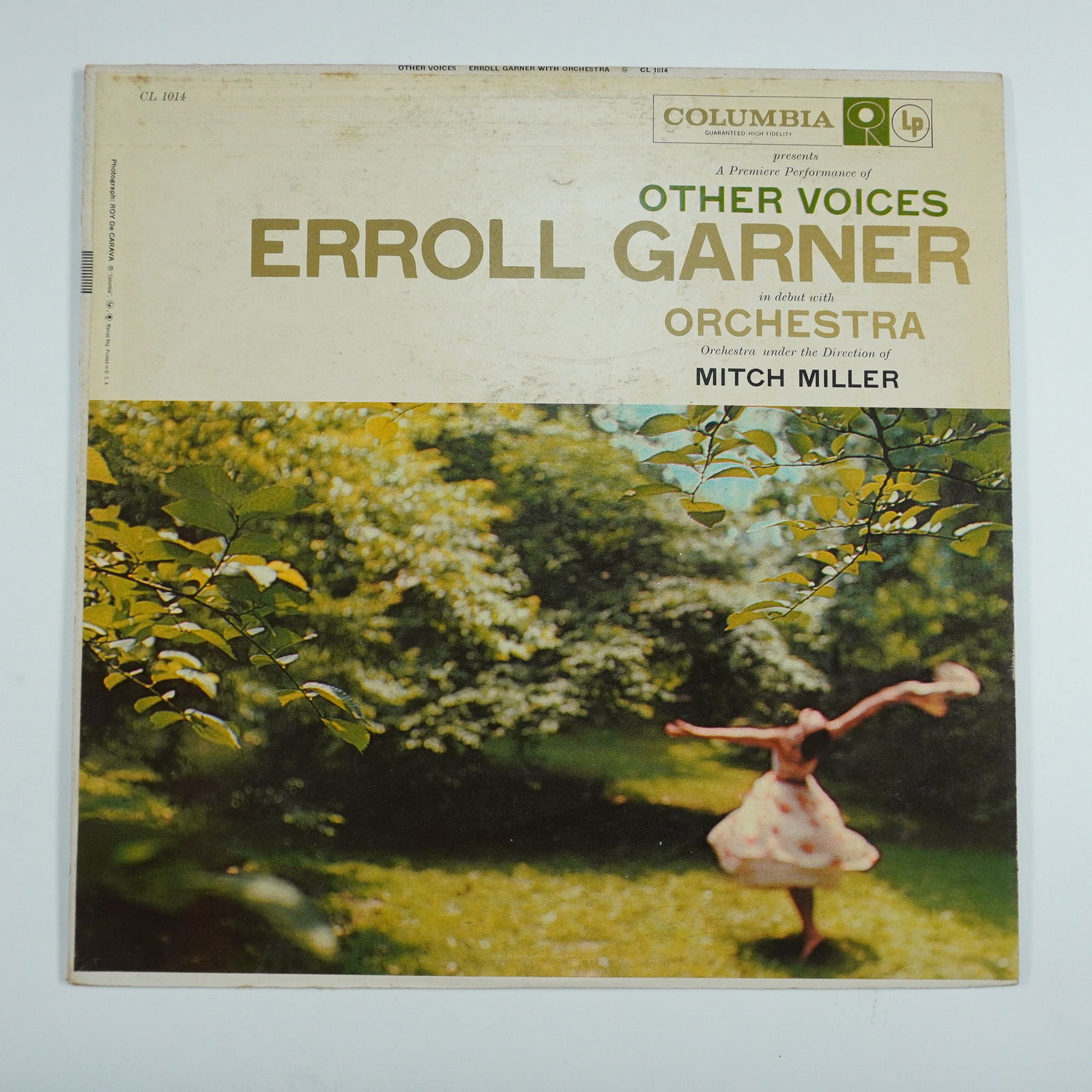 Columbia, Vinyl Record, Erroll Garner Other Voices: This is a vintage Columbia vinyl record featuring Other Voices by the legendary jazz pianist Erroll Garner, with orchestration directed by Mitch Miller. Released under the Columbia label (CL 1014), th