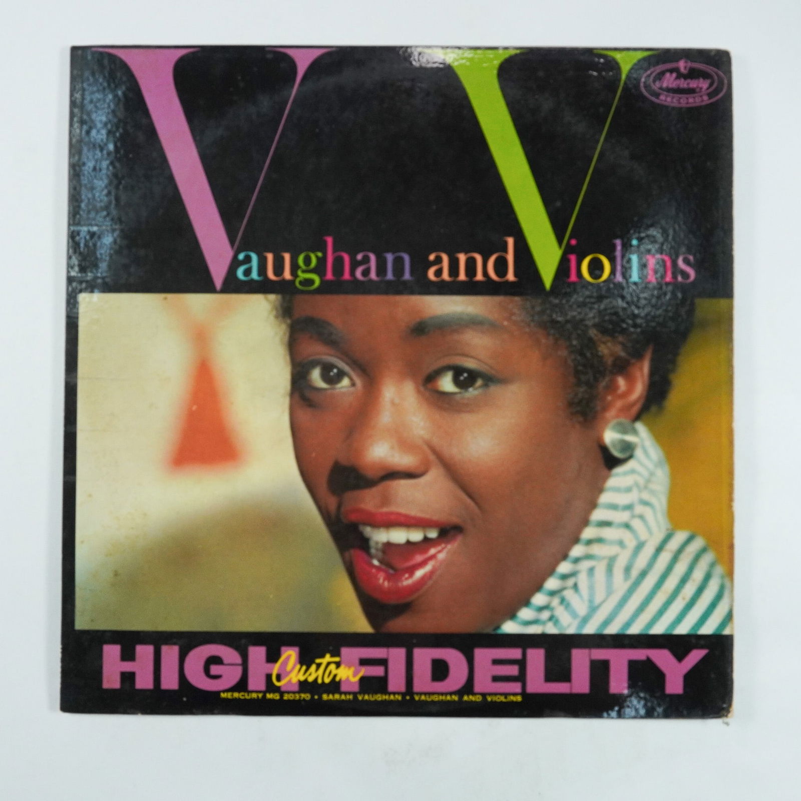 Sarah Vaughan Vaughan and Violins Vinyl LP, Mercury MG 20370: This original 1959 vinyl LP, Vaughan and Violins, features the iconic Sarah Vaughan with orchestration and arrangements by Quincy Jones. Released by Mercury Records (MG 20370) in its High Fidelity ser
