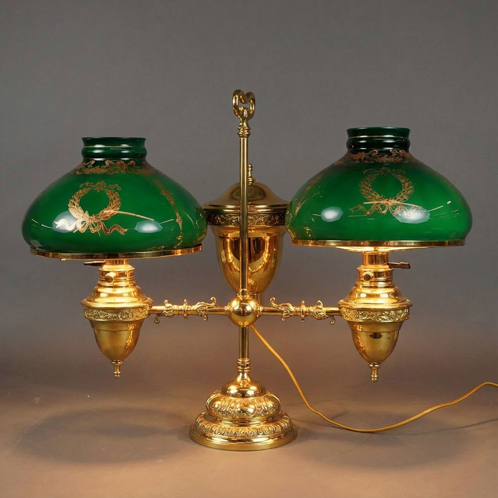 Baron & Houghin American Brass Double Student Lamp (1 of 6)