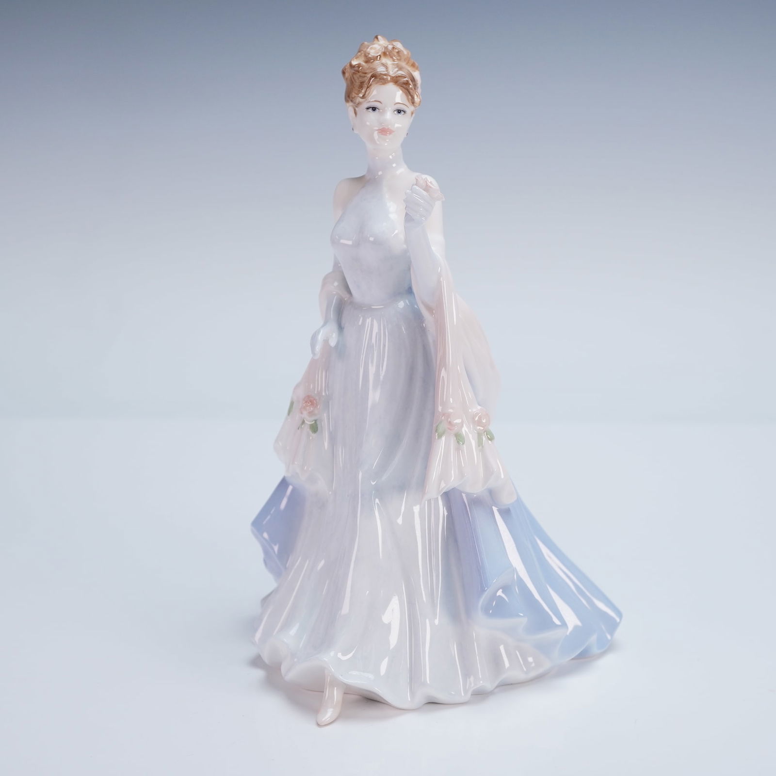 Coalport Figurine Norma Collingwood Collection 2002: Coalport bone china figurine titled Norma from The Collingwood Collection, modeled by Jack Glynn and issued exclusively to Coalport Collector's Club members in 2002. The figure features a poised lady