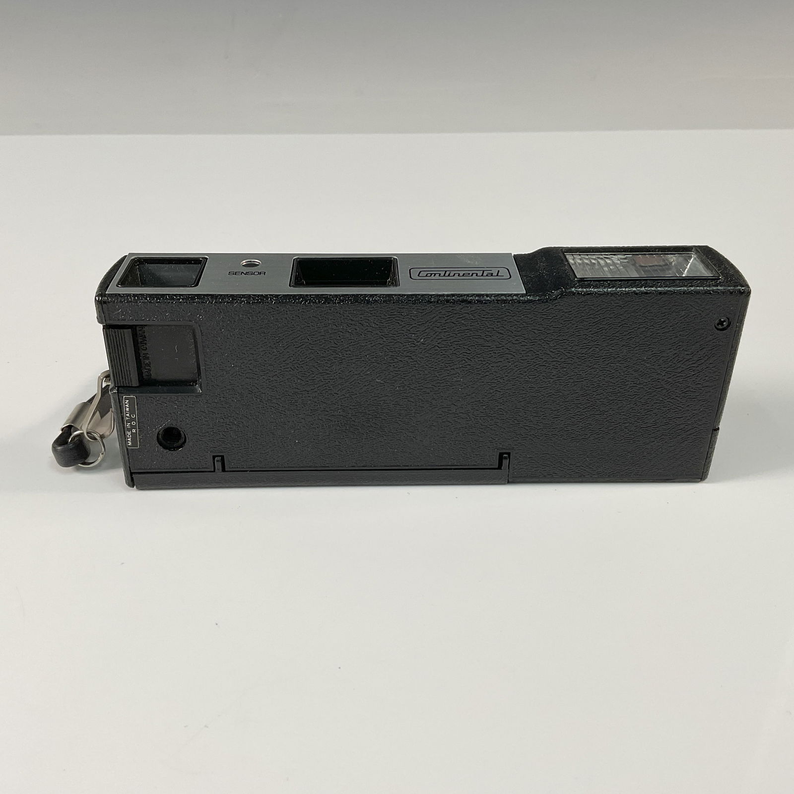 Continental Electroflash 555-S Camera with Case - 2