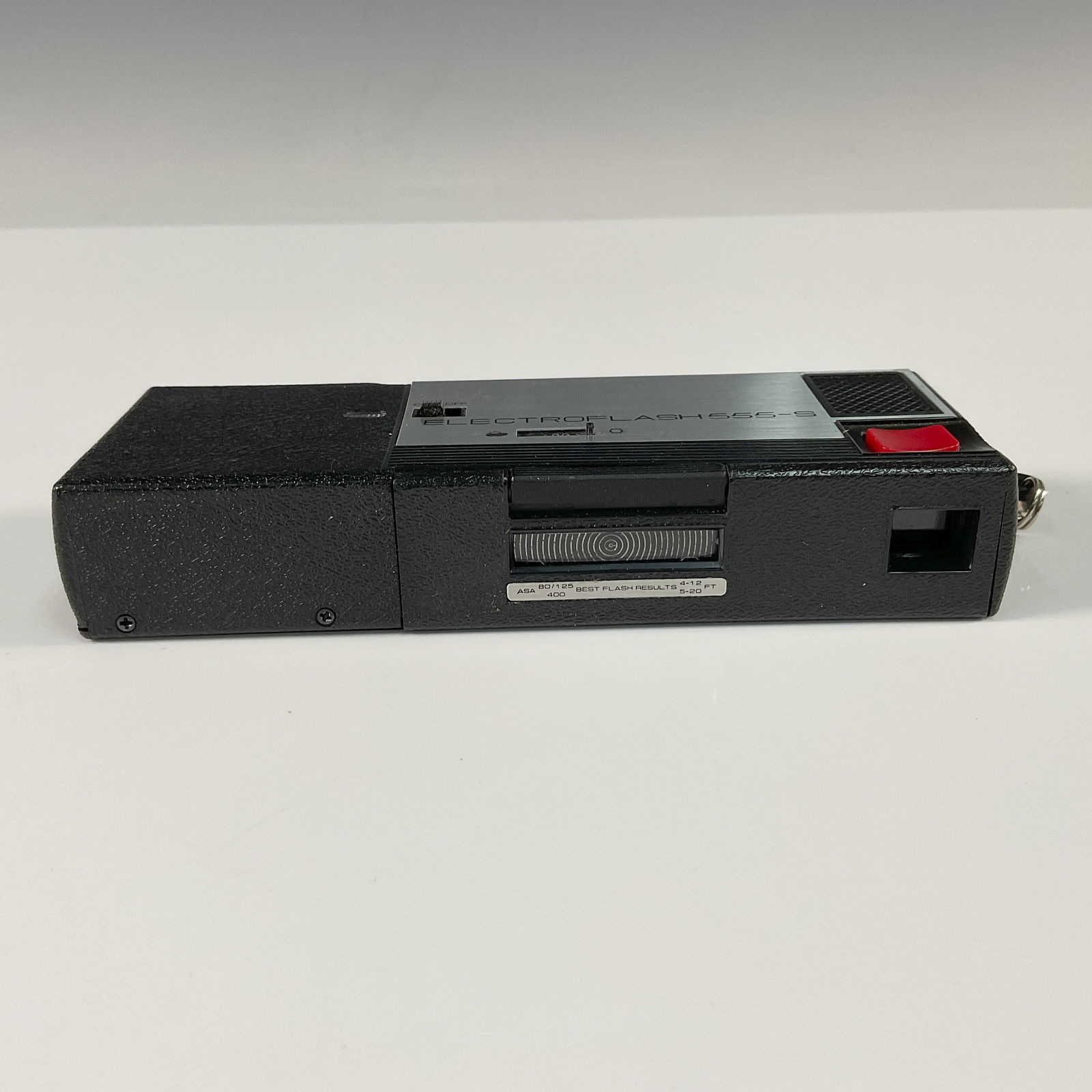 Continental Electroflash 555-S Camera with Case - 3