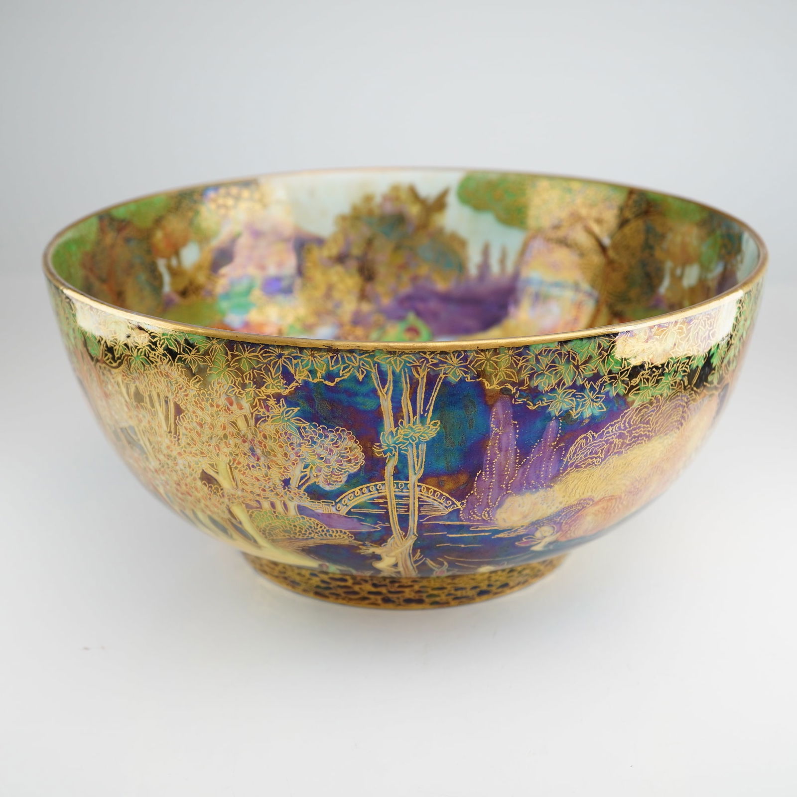 A Wedgwood Fairyland Lustre Imperial Bowl, Woodland Bridge Z4968 (1 of 5)