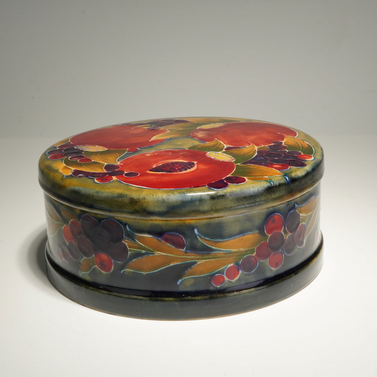 Moorcroft Pottery Circular Covered Box, Pomegranate (1 of 4)