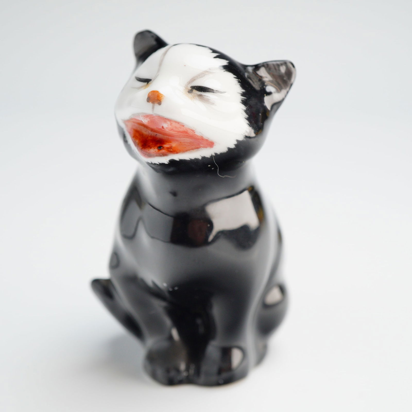 Royal Doulton Lucky Black Cat K12 Bone China Figurine (1 of 4)