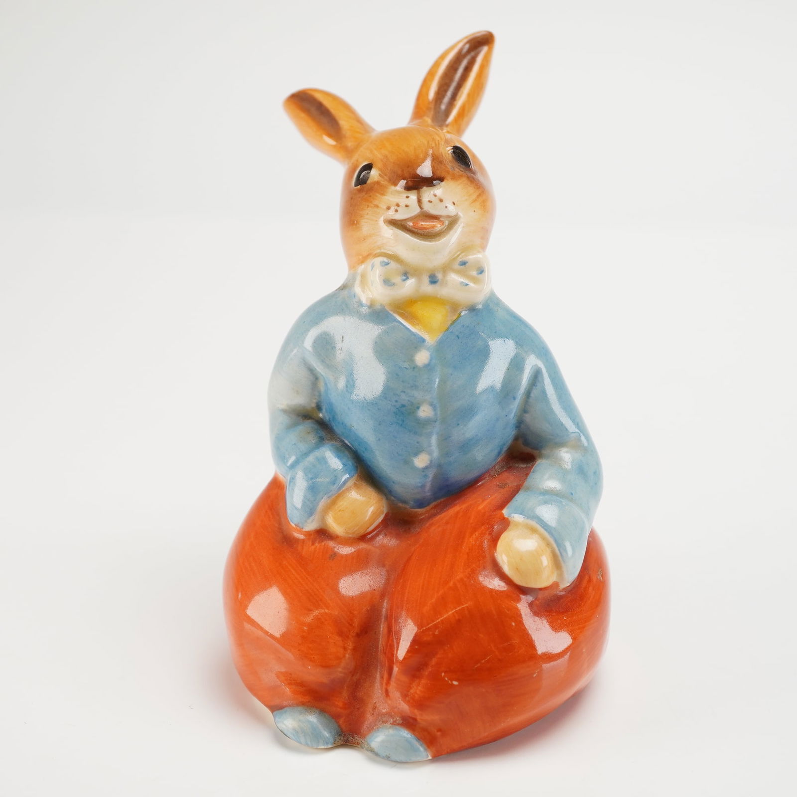 Royal Doulton Bunnykins Figurine, Billy Bunnykin D6001 (1 of 3)