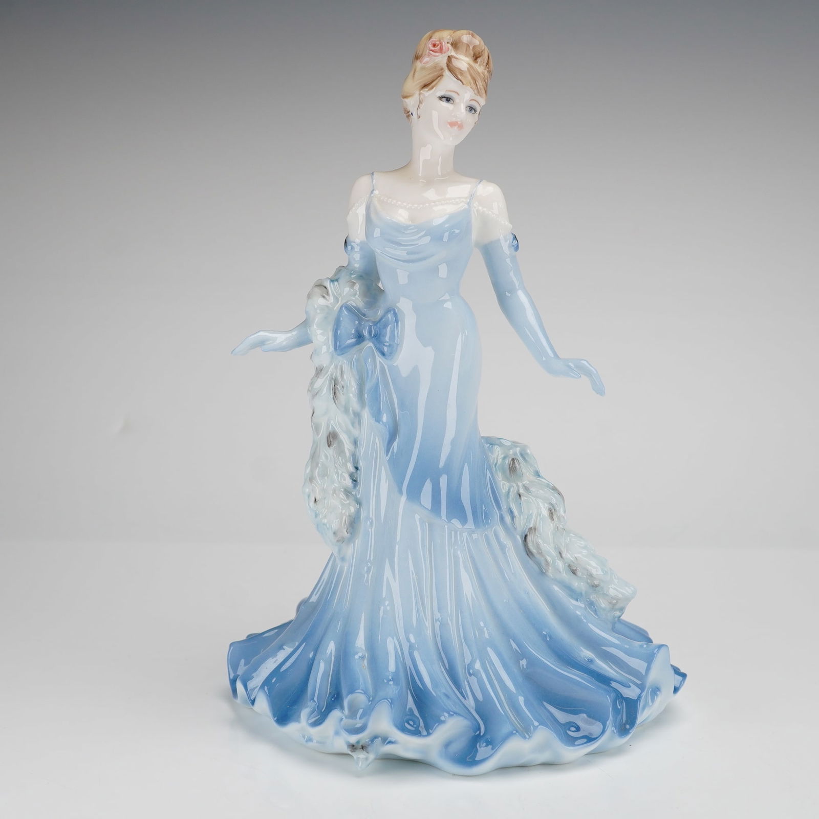 Coalport Ladies of Fashion Figurine, Debbie (1 of 3)